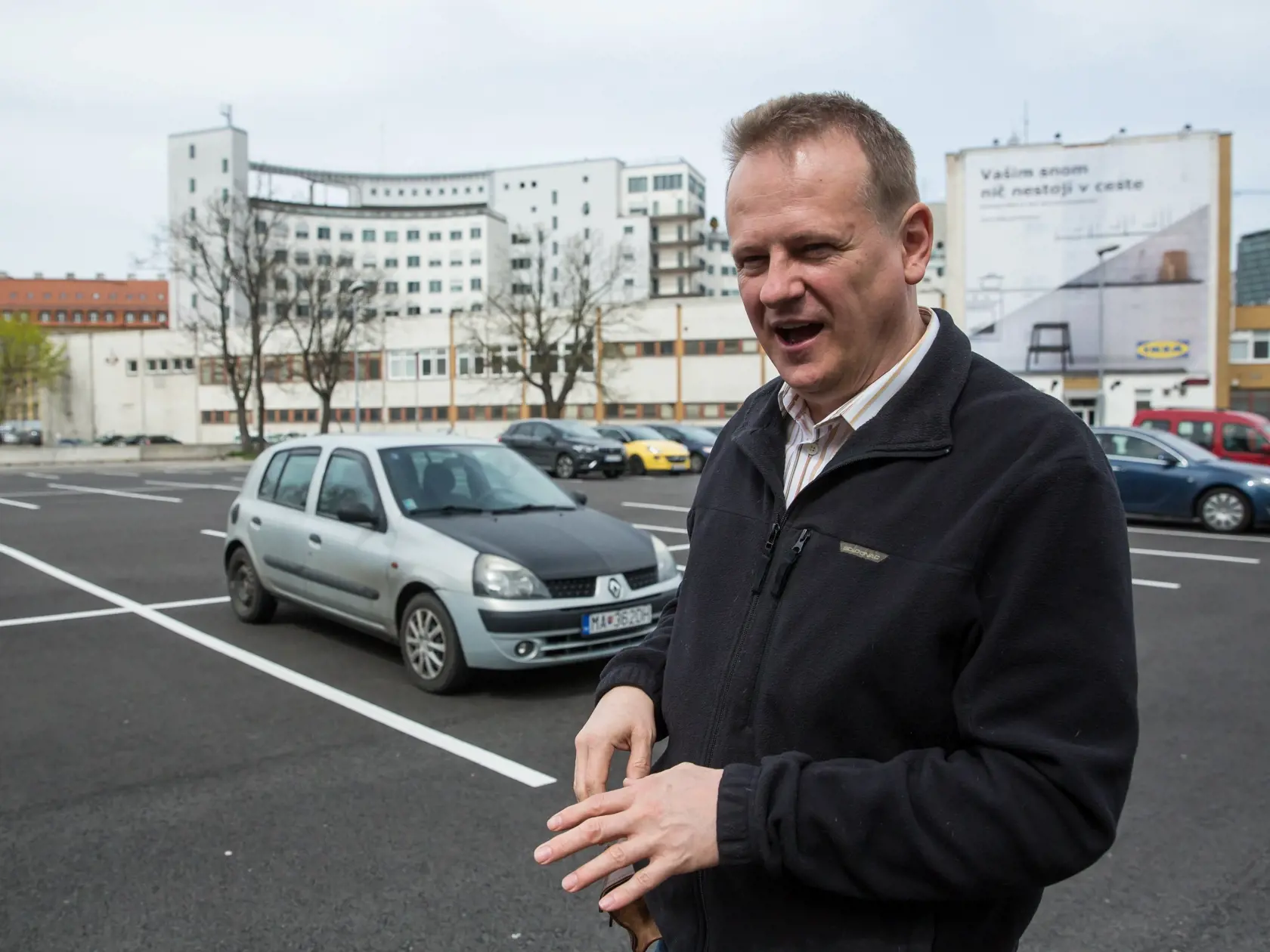 Dopravný expert Jozef Drahovský vysvetľuje, že nehody, pri ktorých zahynie ten, kto haváriu nespôsobil, sa stávajú často.