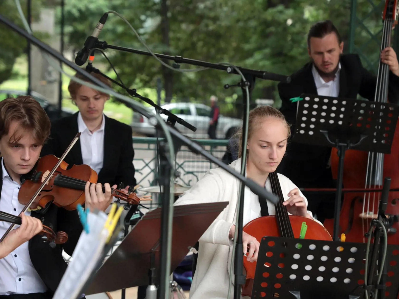 Koncert v Hudobnom pavilóne v Mestskom parku.