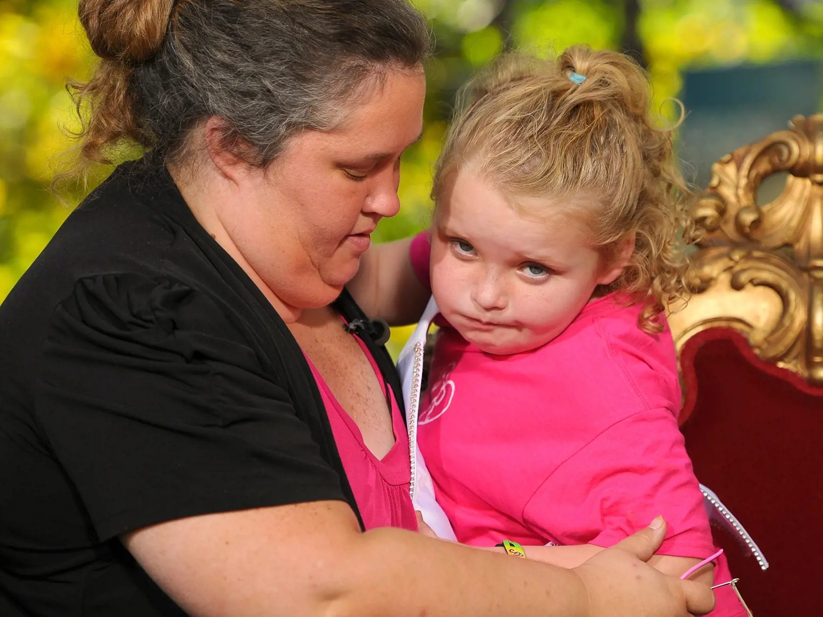 Mama June s dcérou, ktorá jej priniesla slávu. Jej sa podarilo schudnúť, dcére nie.