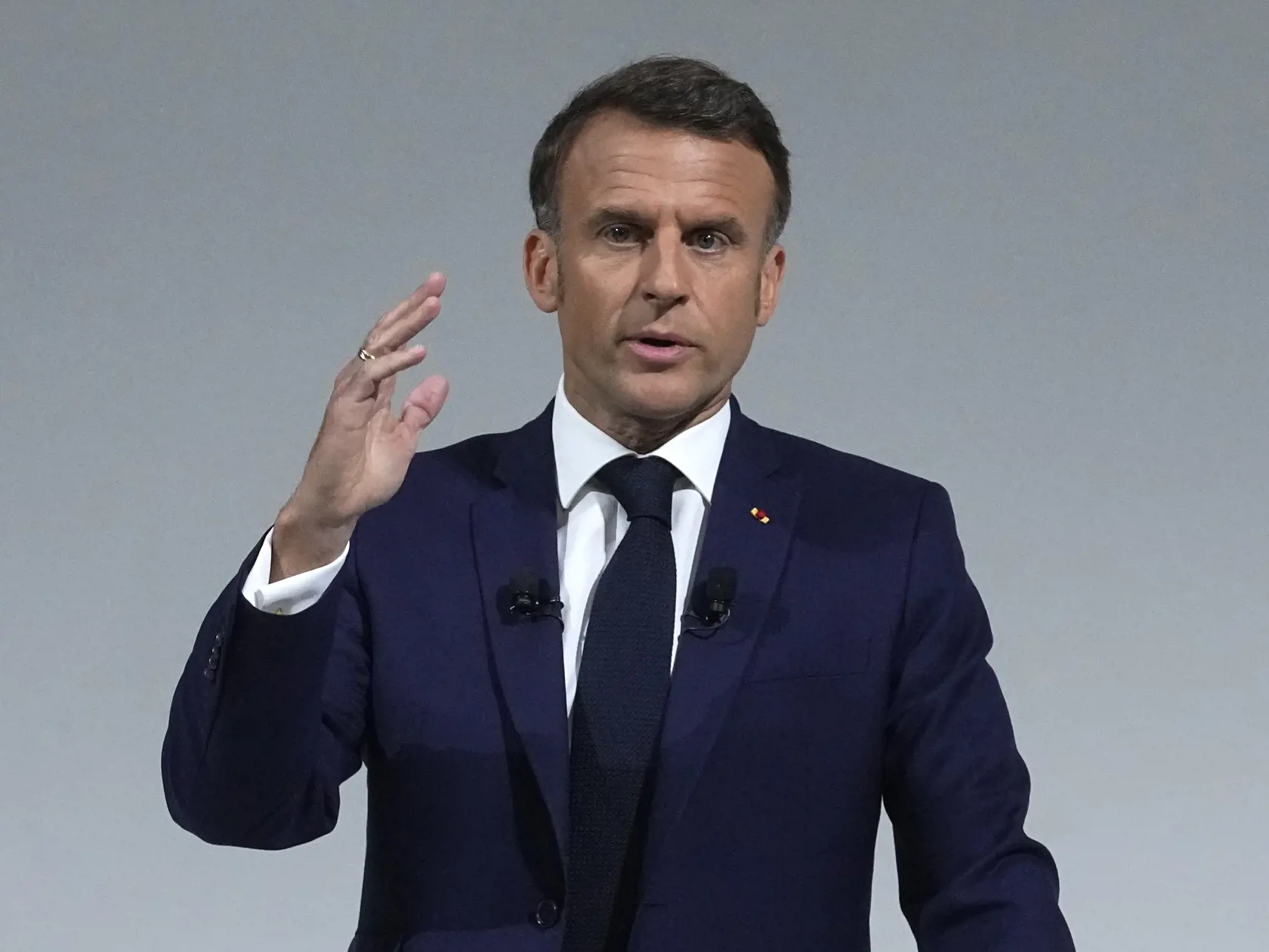 Zakladateľ a generálny riaditeľ platformy Telegram Pavel Durov bol vo Francúzsku zadržaný v rámci prebiehajúceho súdneho vyšetrovania. Oznámil to v pondelok francúzsky prezident Emmanuel Macron s tým, že zadržanie nemá politický motív, píše TASR podľa správy agentúry Reuters.