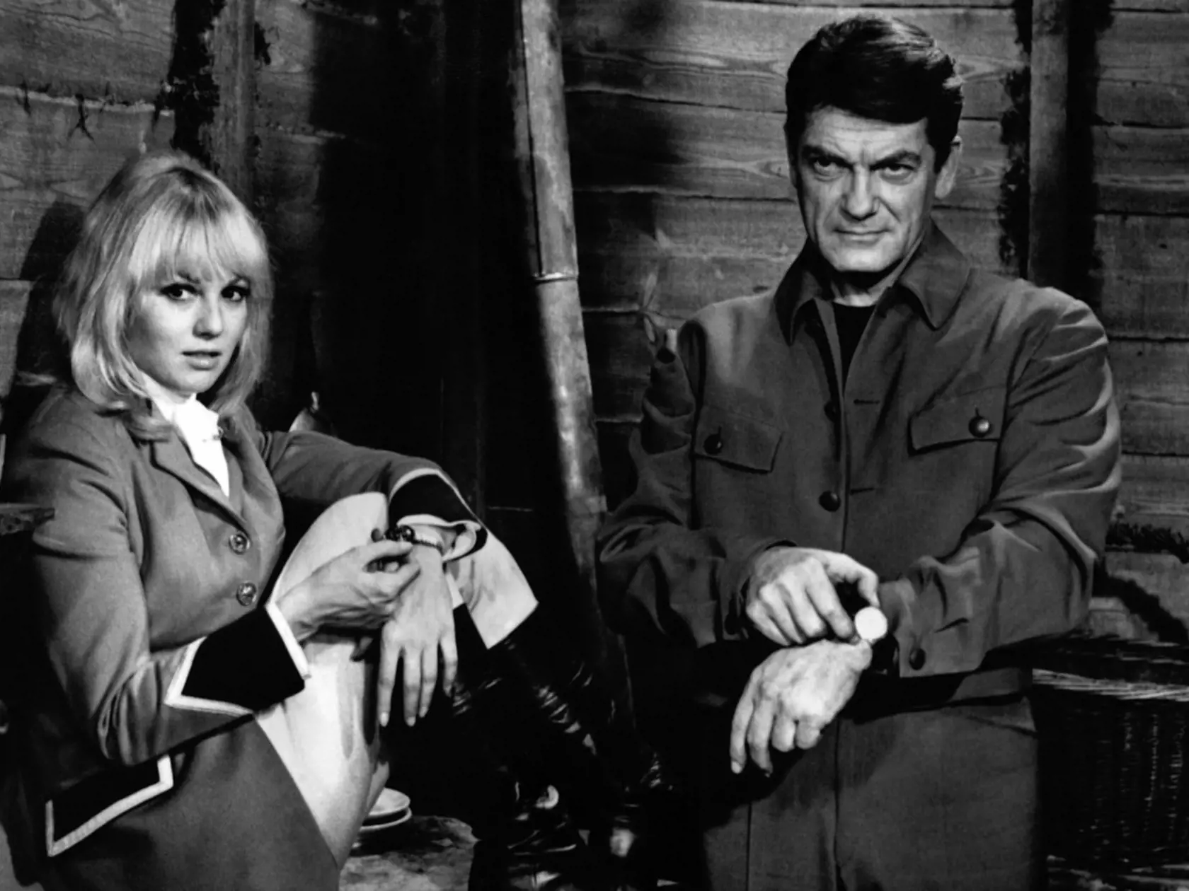 Vo veku 87 rokov zomrela vo štvrtok v Paríži francúzska herečka Mylene Demongeotová, ktorá od 50. rokov až po súčasnosť účinkovala v mnohých filmových kasových trhákoch.