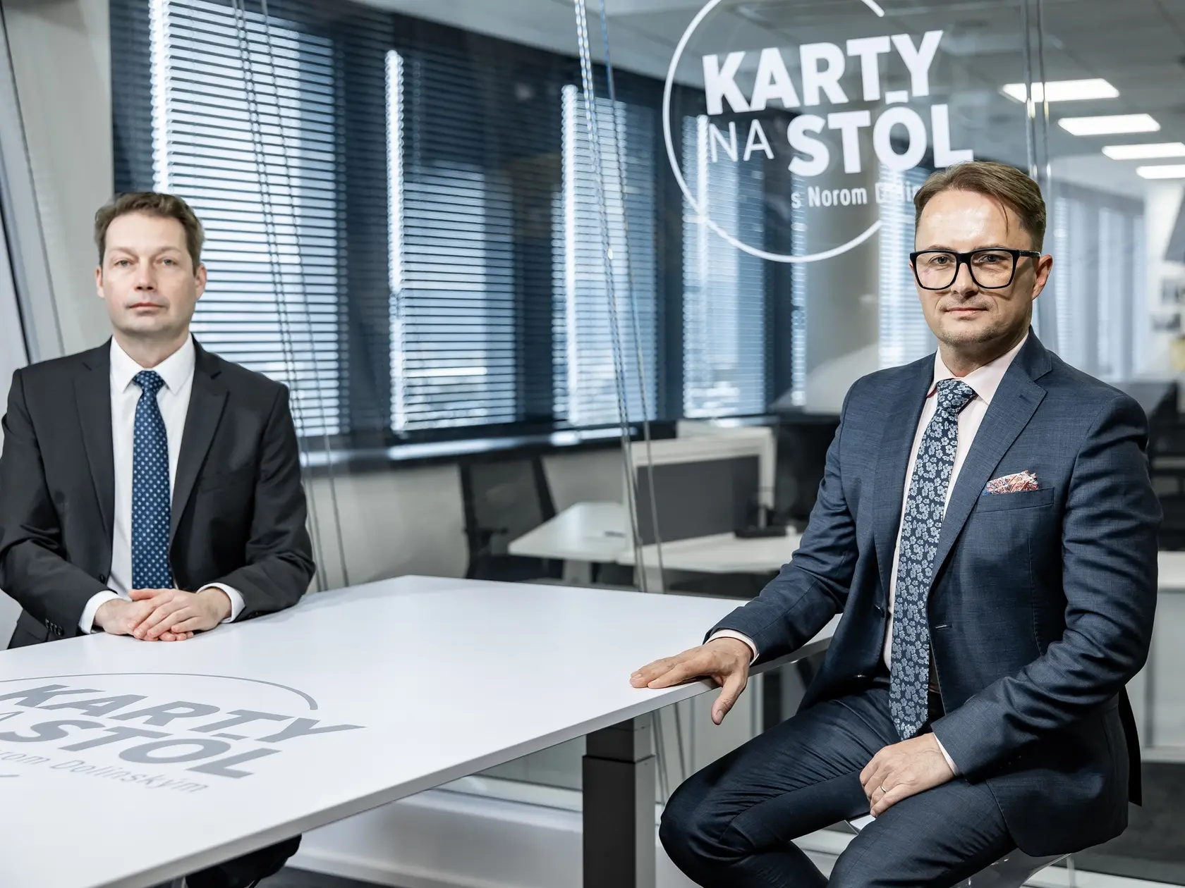 Diskusná relácia "Karty na stôl", ktorej hosťom bol Miroslav Řádek.