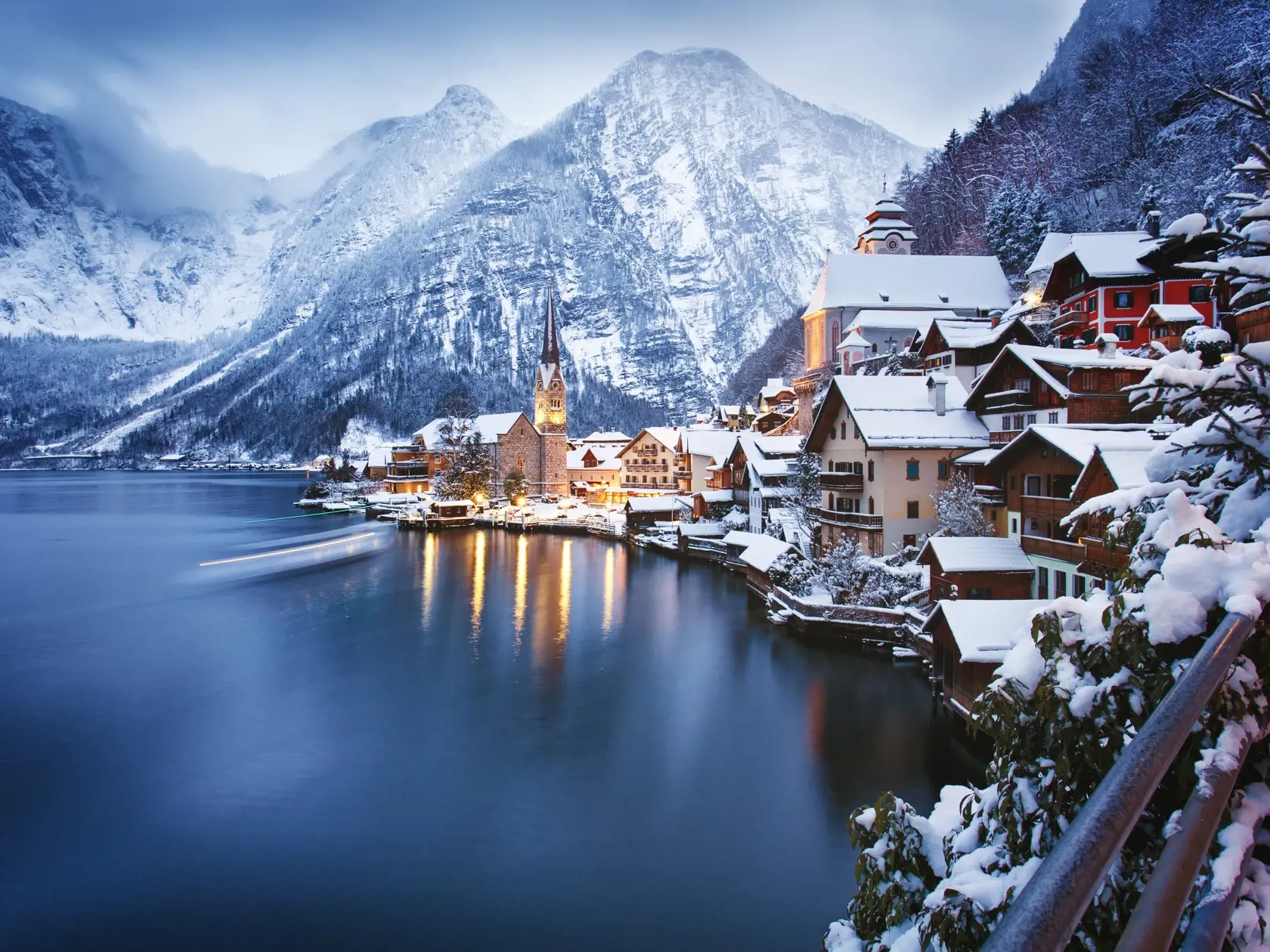 Winter,View,Of,Hallstatt,,Traditional,Austrian,Wood,Village,,Unesco,World