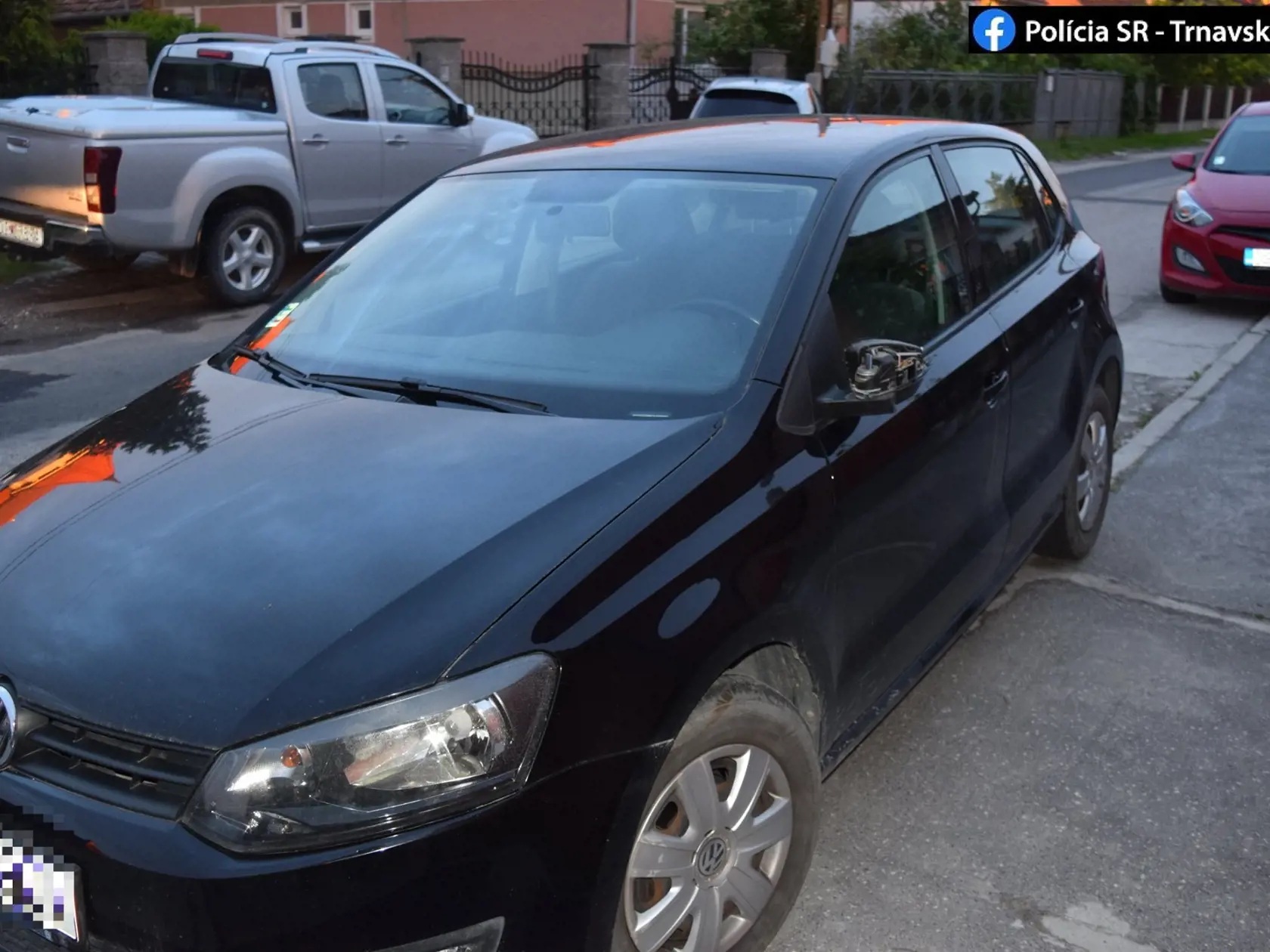 Opitý vodič zničil 4 autá a 2 ploty, teraz mu hrozí až dvojročné väzenie.