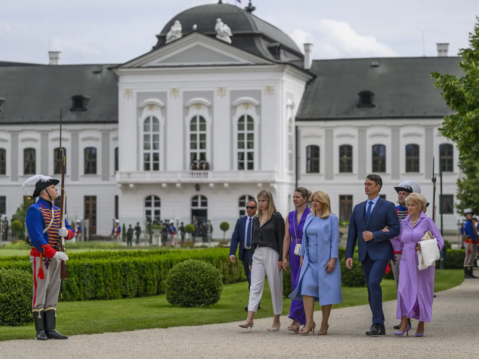 Na snímke prezidentka SR Zuzana Čaputová prichádza na rozlúčkový príhovor v Prezidentskej záhrade v Bratislave 14. júna 2024. FOTO TASR - Jaroslav Novák