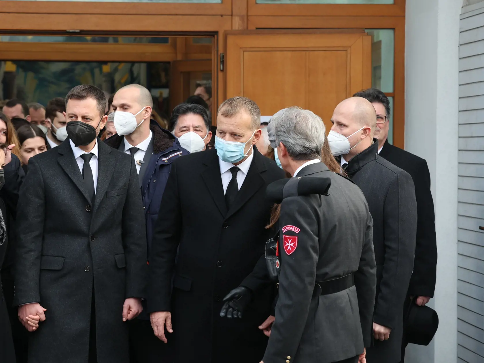 Veľa politikov: Na pohrebe profesora Krčméryho nechýbali ministri, premiér ani predseda parlamentu.