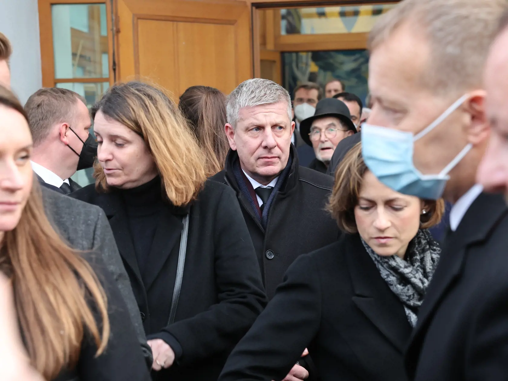 Veľa politikov: Na pohrebe profesora Krčméryho nechýbali ministri, premiér ani predseda parlamentu.