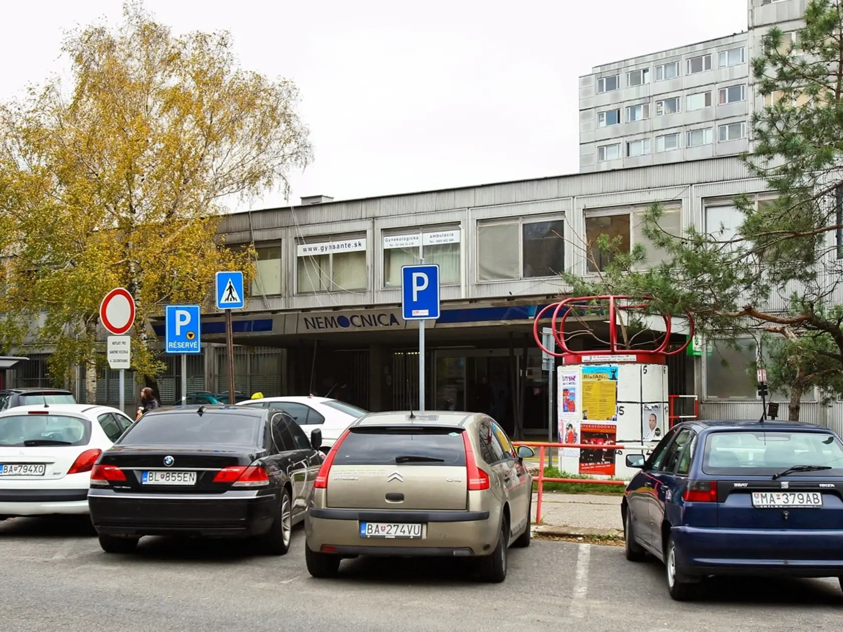 Bezplatné státie sa bude týkať tých, ktorí prídu do nemocnice na vyšetrenie, prípadne budú hospitalizovaní. Ilustračné foto
