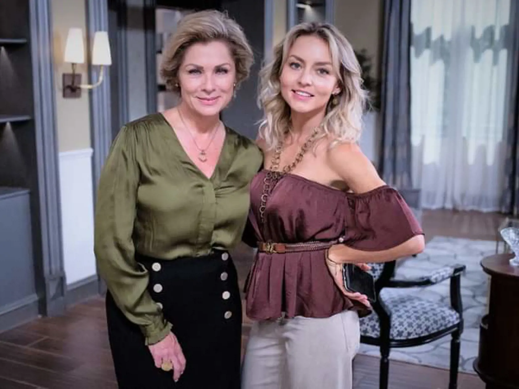 Leticia Calderón (vľavo) sa už zaradila medzi päťdesiatničky.