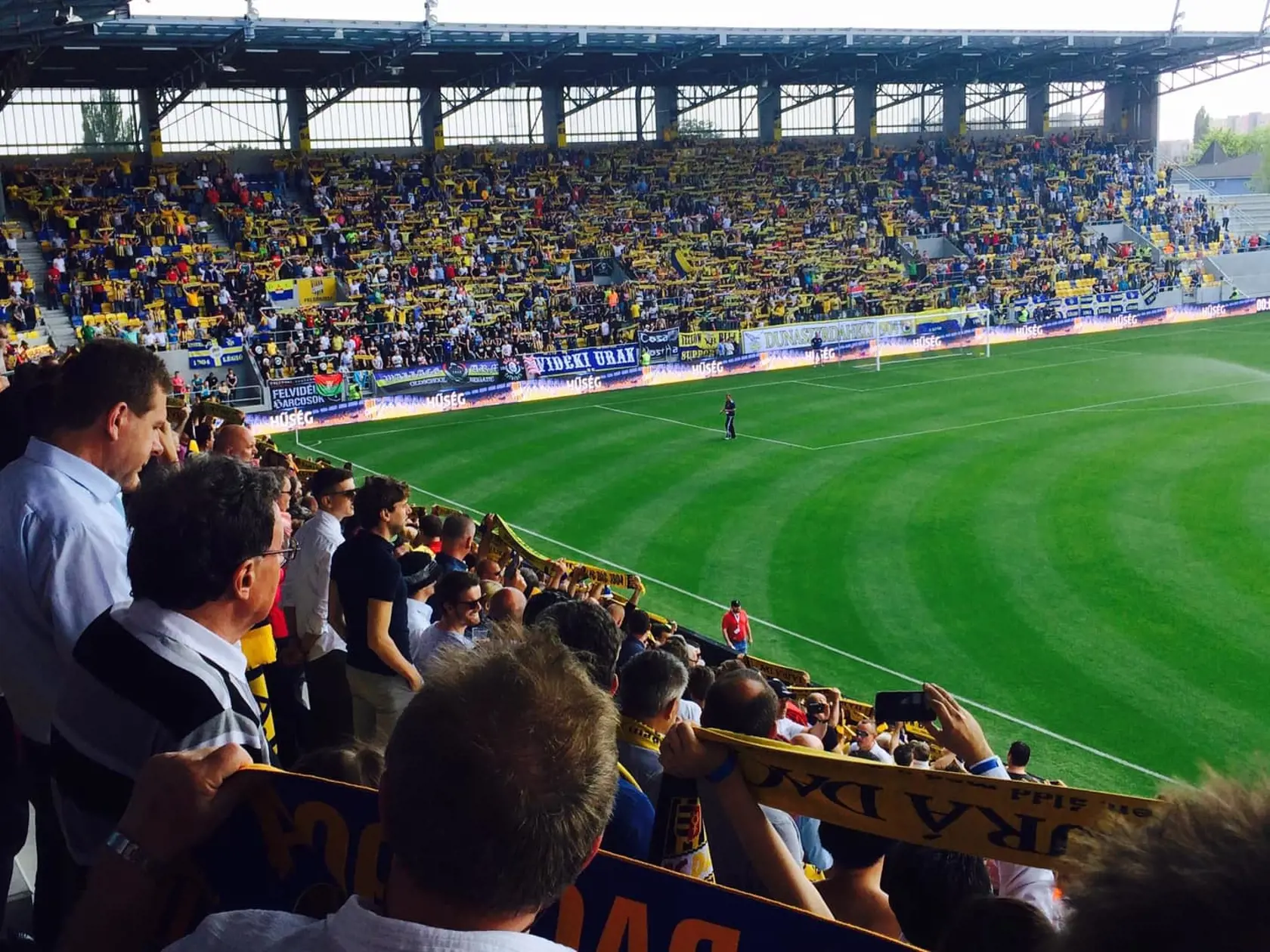 Diváci v Dunajskej Strede videli vydarený pokus o balík peňazí.