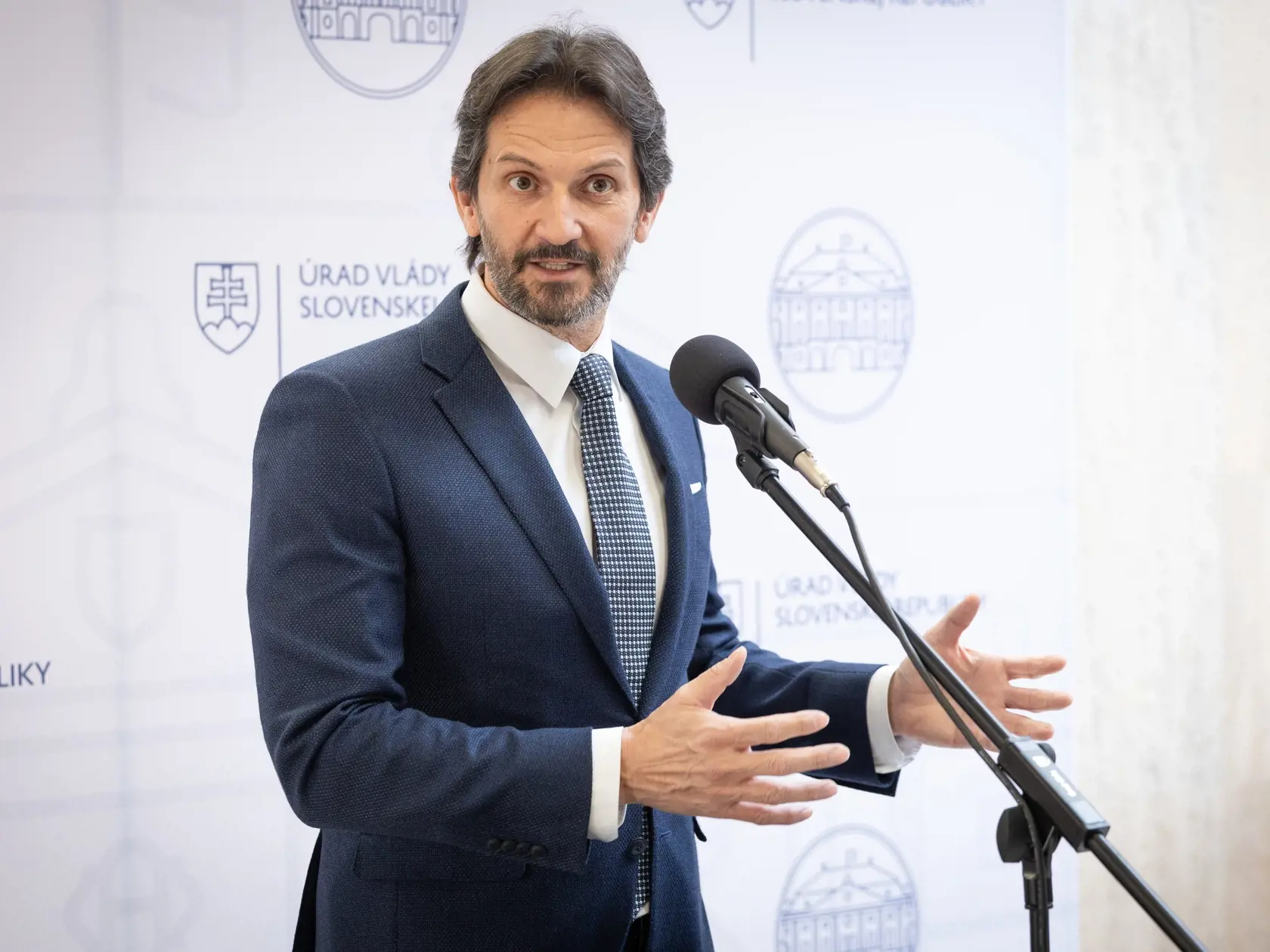 74. schôdza vlády SR. Na snímke je Robert Kaliňák, minister obrany SR.