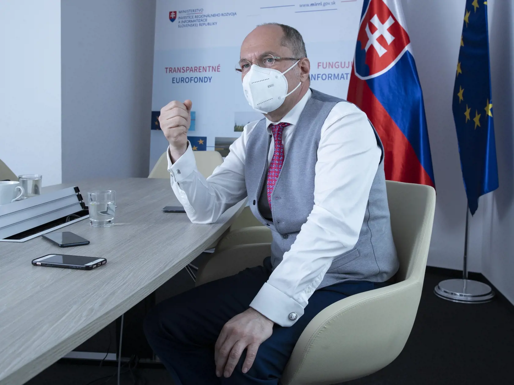 Ministerstvo investícií, regionálneho rozvoja a informatizácie Slovenskej republiky. Na snímke je štátny tajomník doc. Ing. Dušan Velič, DrSc.