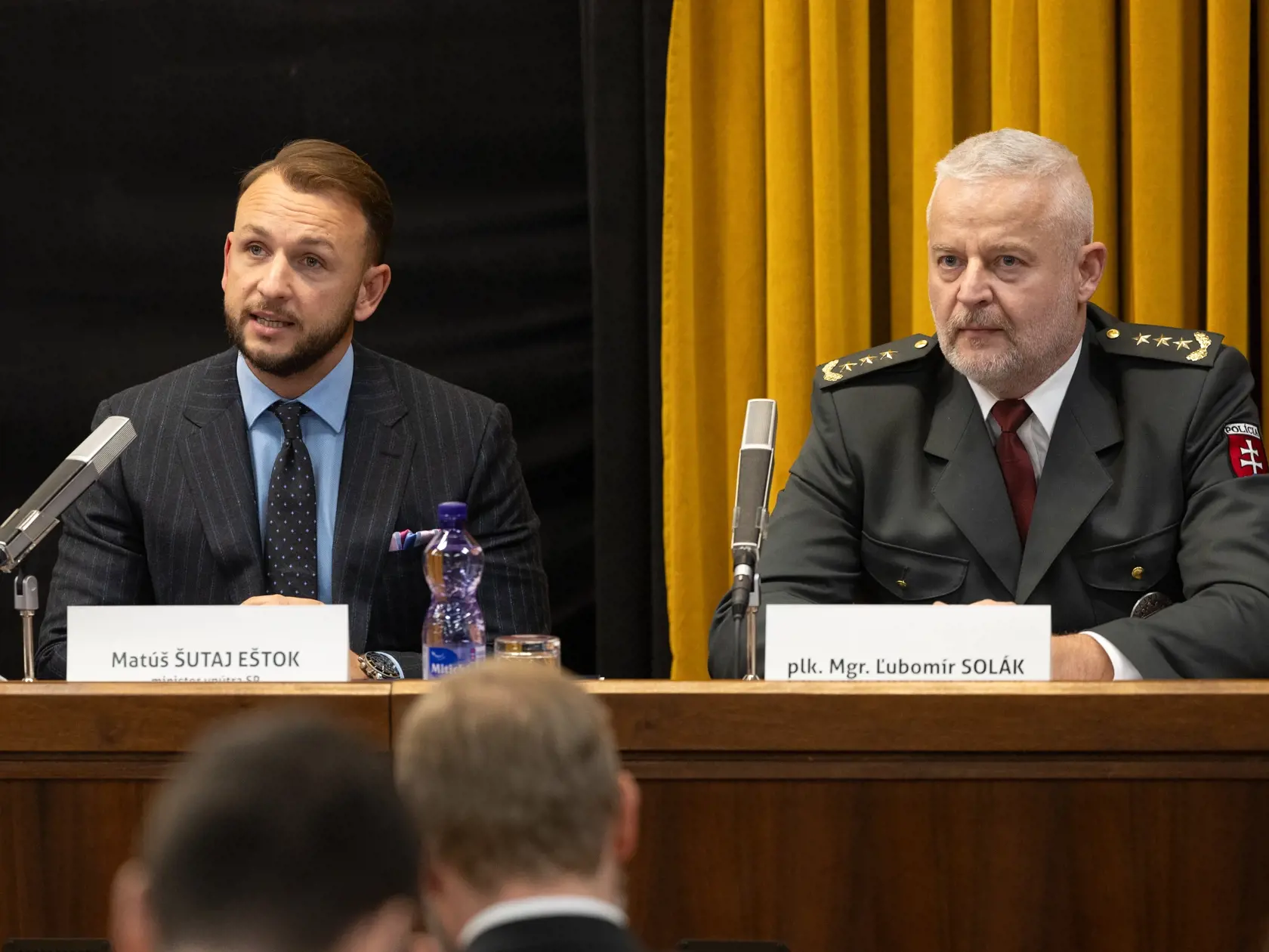 Minister vnútra Matúš Šutaj Eštók a  policajný prezident Ľubomír Solák