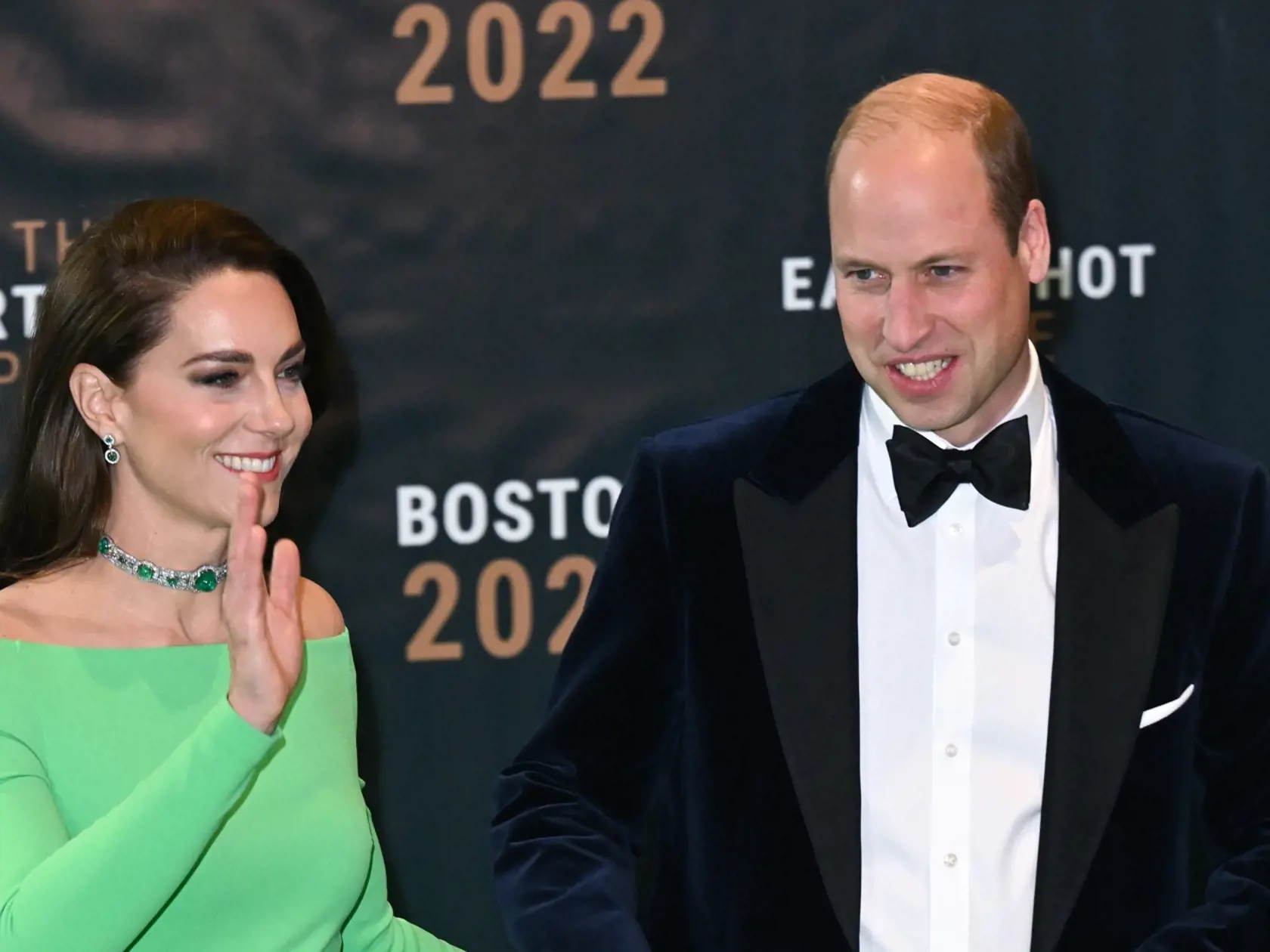 Princ William a princezná Catherine z Walesu ukázali na ceste po Spojených štátoch veľmi sladké momenty. Stalo sa tak najmä počas slávnostného odovzdávania cien Earthshot Prize v Bostone, na ktorom nešetrili nežnými dotykmi a zaľúbenými pohľadmi.