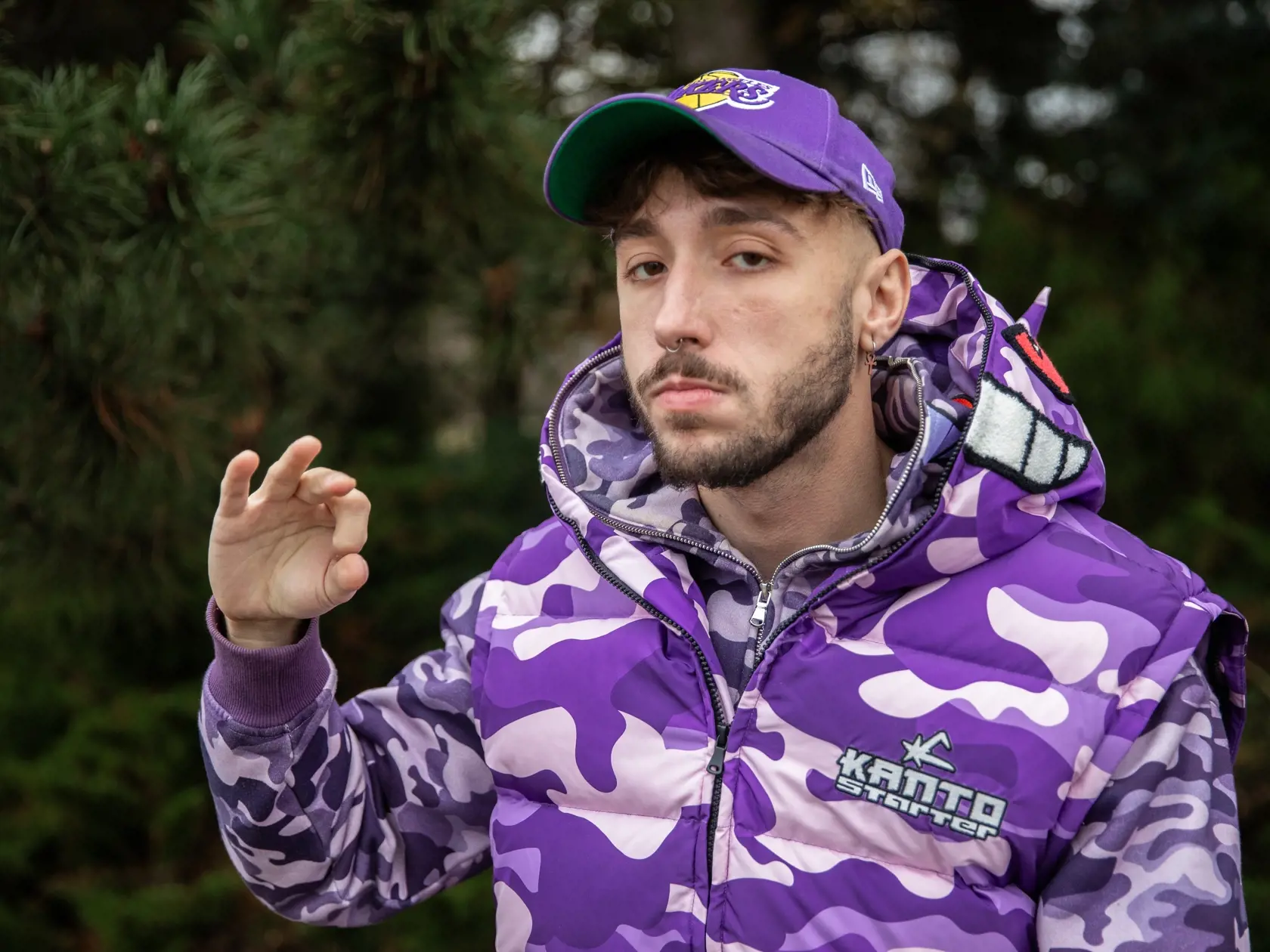 Denis poslal Emilovi drsný odkaz.