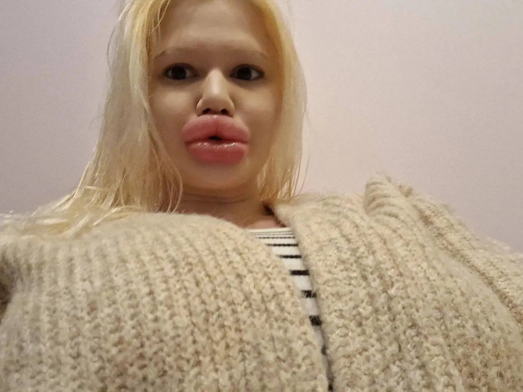 Andrea Ivanova a jej obrie ústa