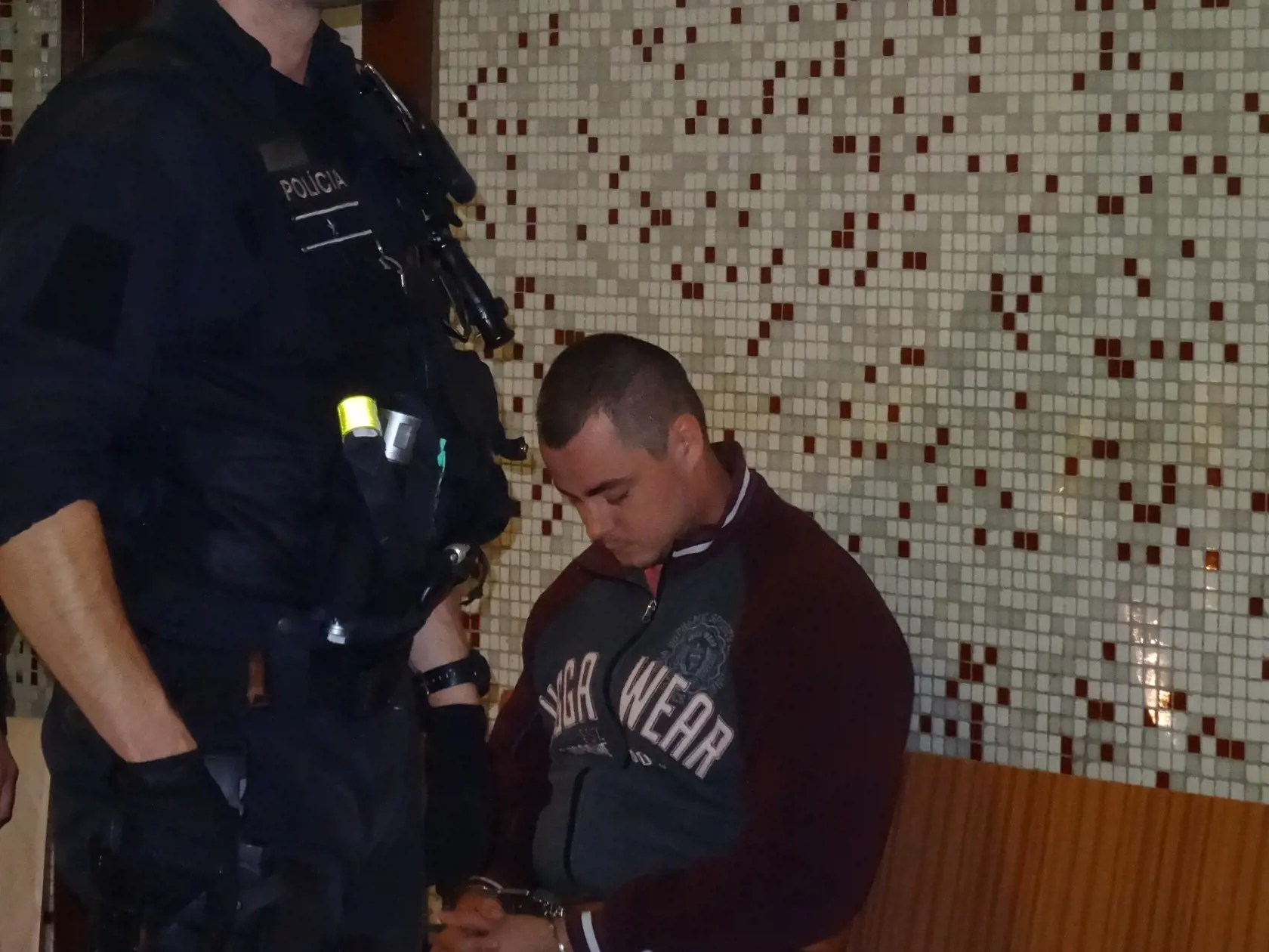 Marek B. tesne po obvinení prišiel o policajnú uniformu.