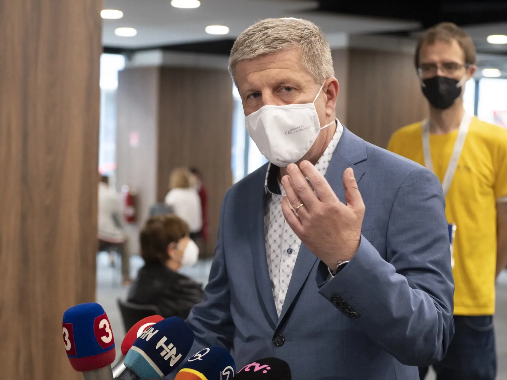 Minister zdravotníctva SR Vladimír Lengvarský vyslal jasný signál odporcom očkovania. FOTO TASR - Pavel Neubauer