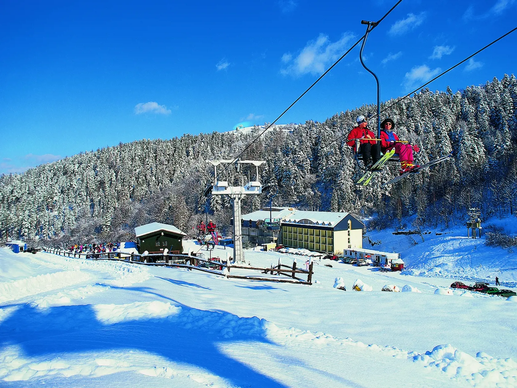 Plejsy
zima, sneh,  lyzovanie, lyziar, lyzovca, svah, zjazdovka, vlek, lanovka
24.1.2007
pôvodný súbor:24 Plejsy 2.jpg