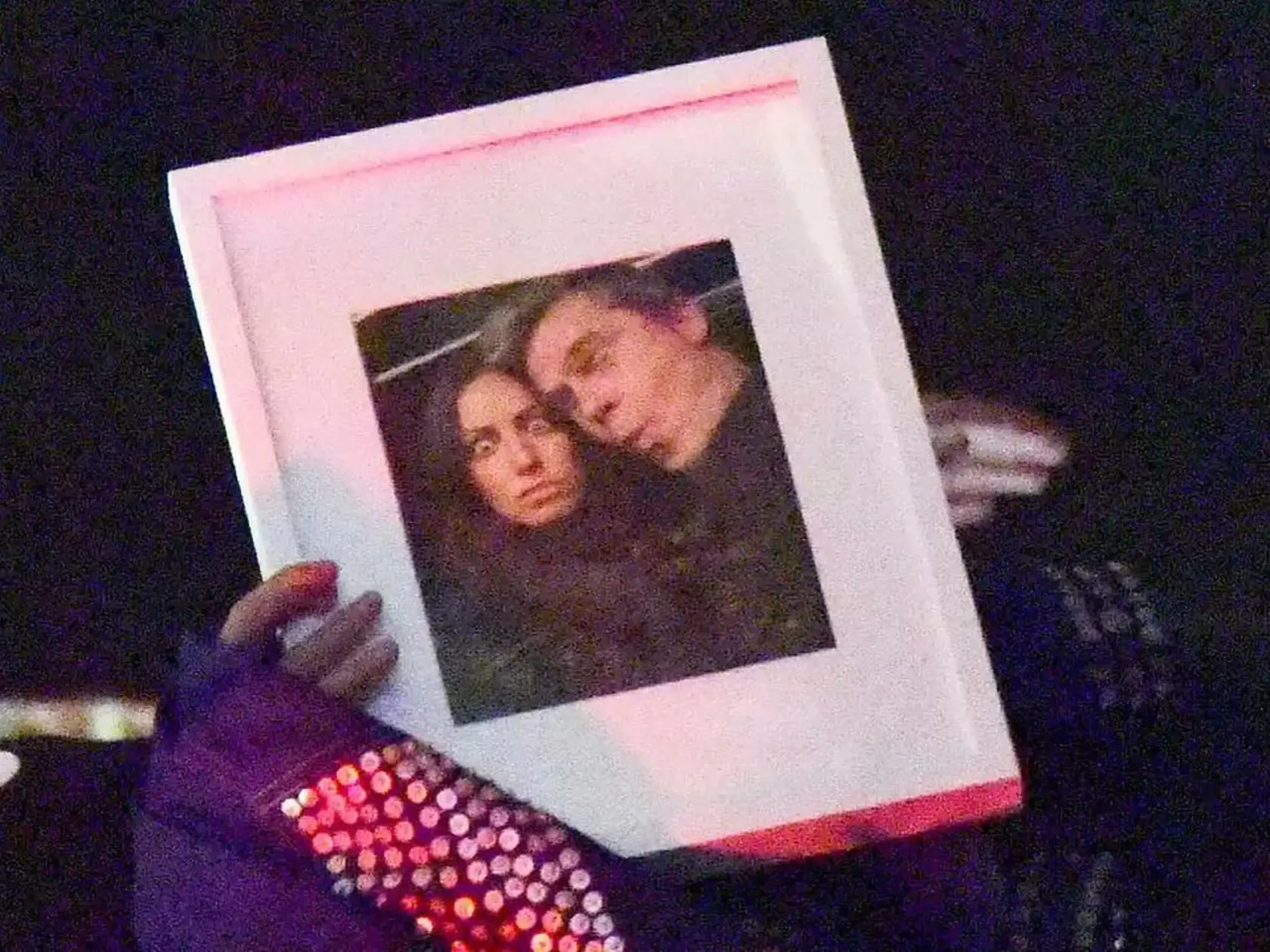 Toto je jeden z narodeninových darčekov. Partneri si síce súkromie strážia ale s týmto selfie sa podelili