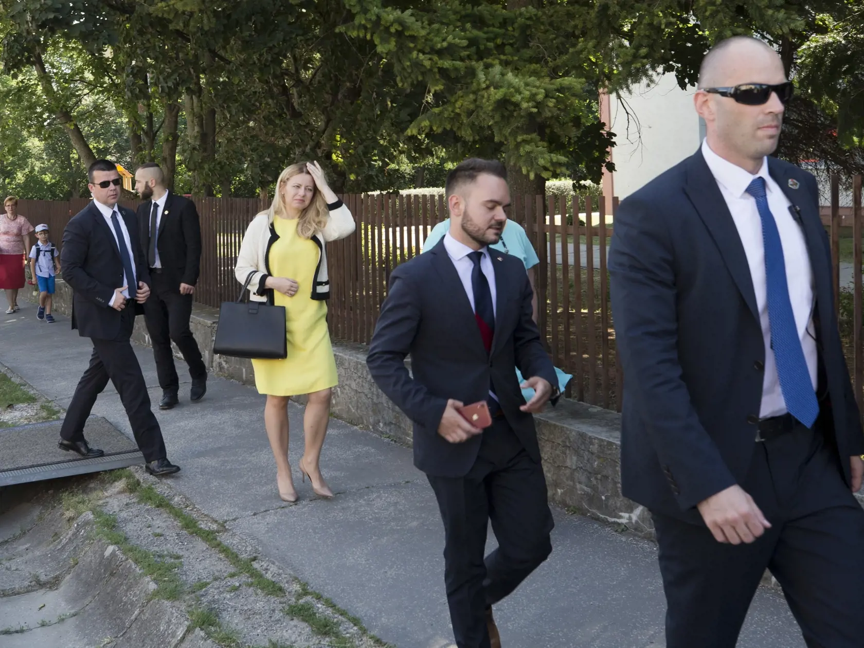 P1: ˇAPUTOVÁ ZŠ SMOLENICE