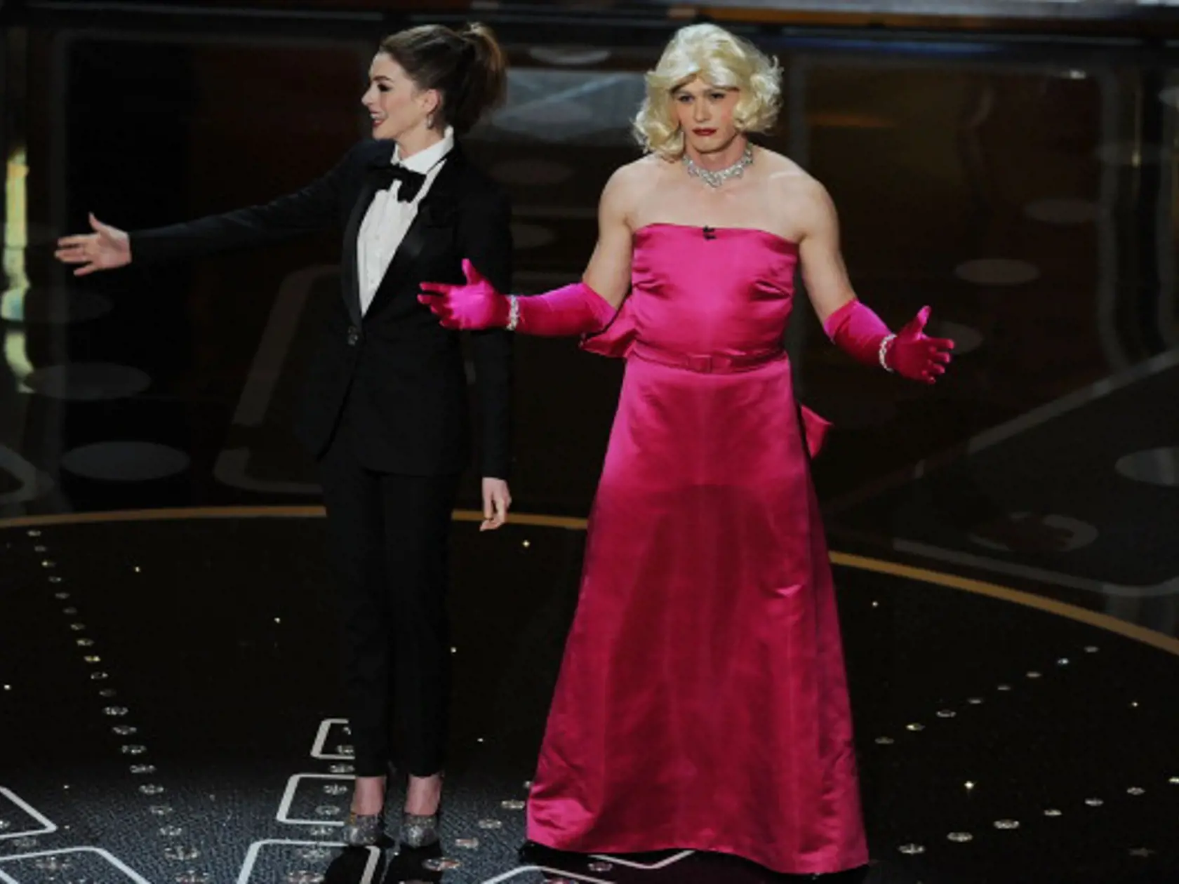 HOLLYWOOD, CA - FEBRUARY 27:  Hosts Anne Hathaway and James Franco perform onstage during the 83rd Annual Academy Awards held at the Kodak Theatre on February 27, 2011 in Hollywood, California.  (Photo by Kevin Winter/Getty Images)