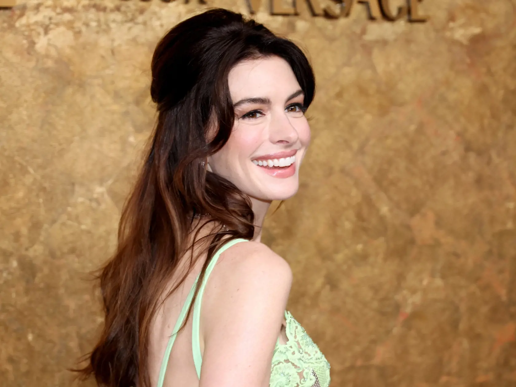 Anne Hathaway