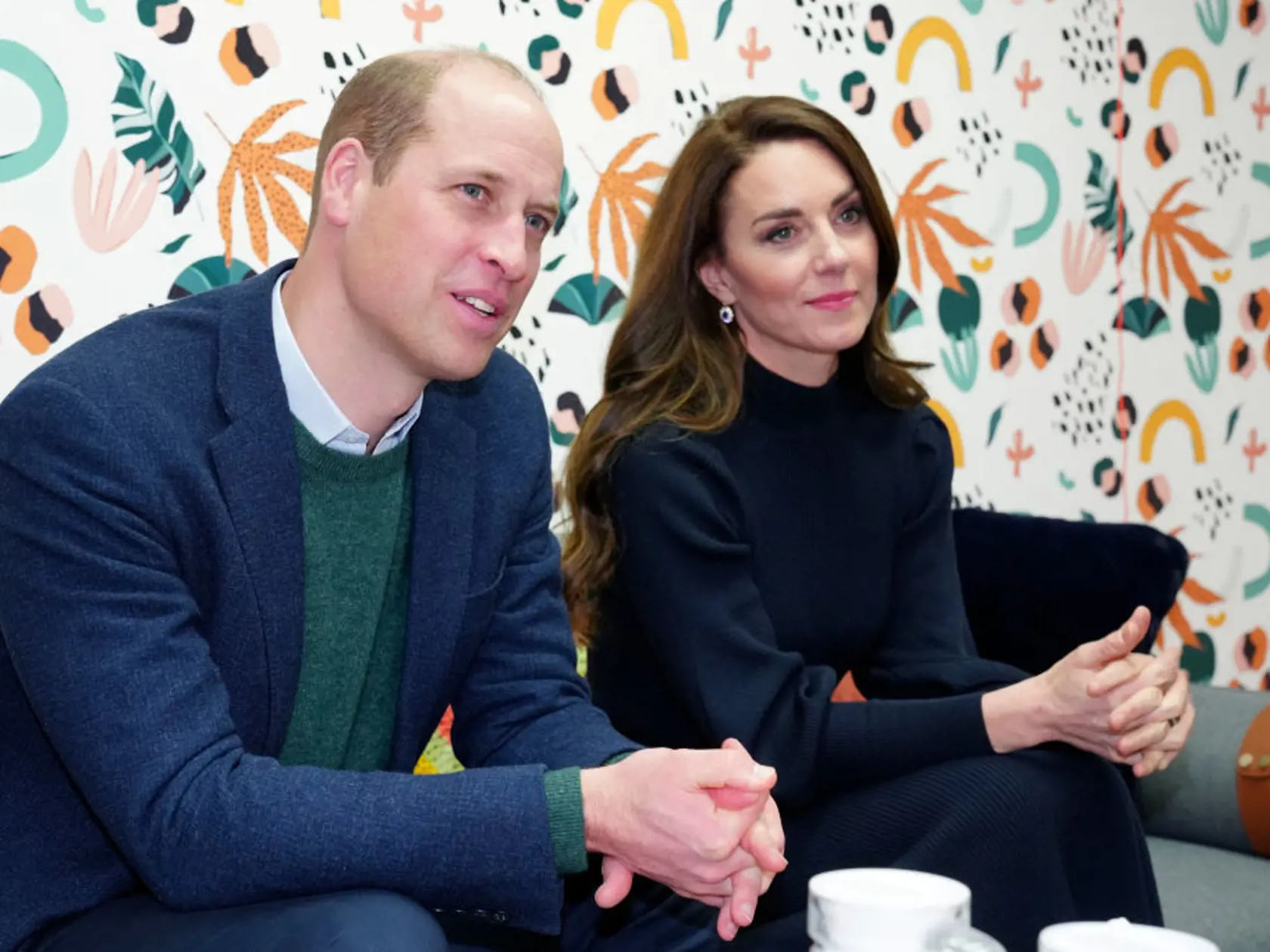 Len päť minút odtiaľ v Adelaide Cottage mali pritom pokojne spať princ William, Kate a ich deti George (11), Charlotte (9) a Louis (6).