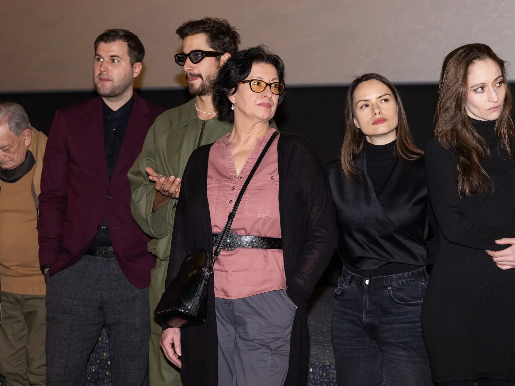 Premiéra seriálu Vina. Na snímke Peter Martinček, Jakub Jablonský, Judita Hansman, Kristína Kanátová a Eva Mores.