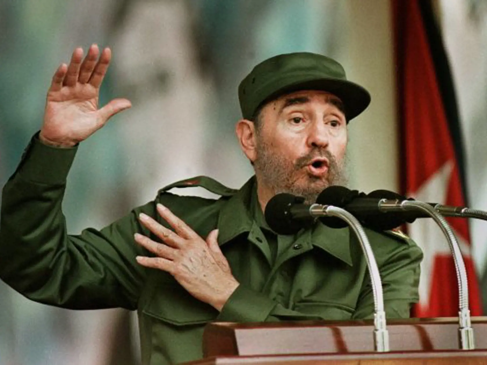 Fidel Castro, kubánsky vodca dokázal rečniť pred poslancami 7 hodín a 15 minút