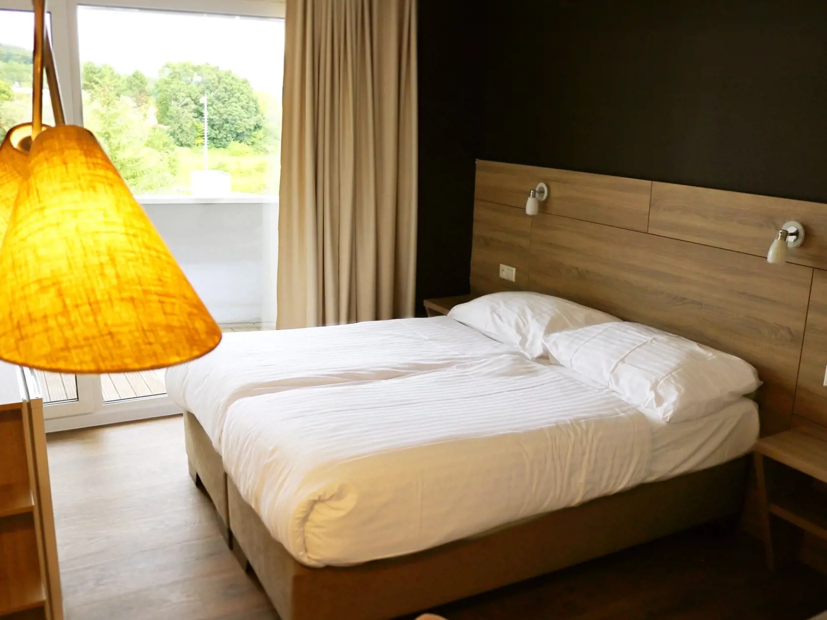 Zariadenie apartmánov je pohodlné a moderné.