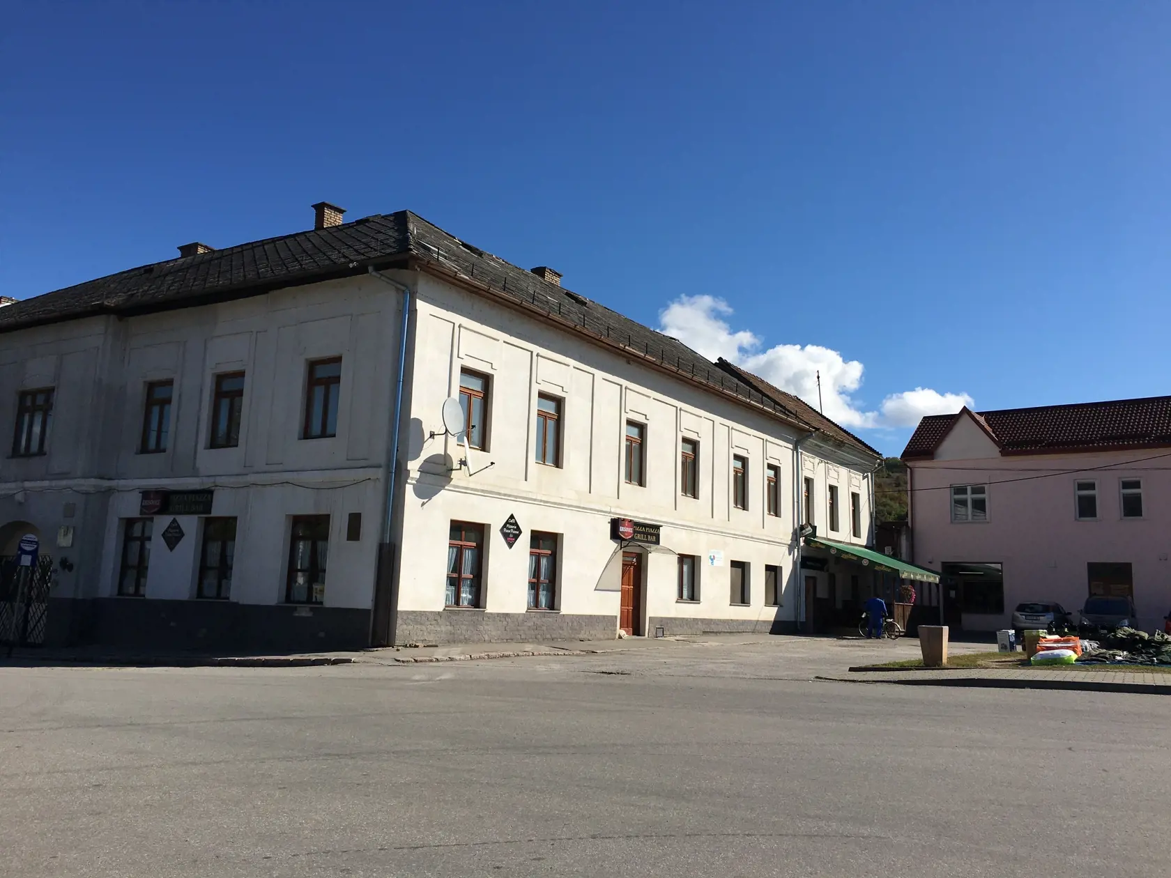 Na tomto námestí sa stala strašná vražda.