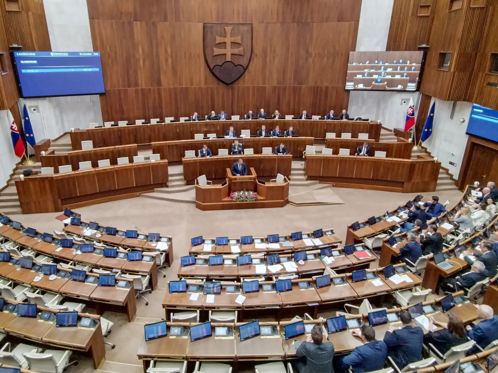 Na snímke hlasovanie o návrhu štátneho rozpočtu na budúci rok na 6. schôdzi NR SR v Bratislave 21. decembra 2023.