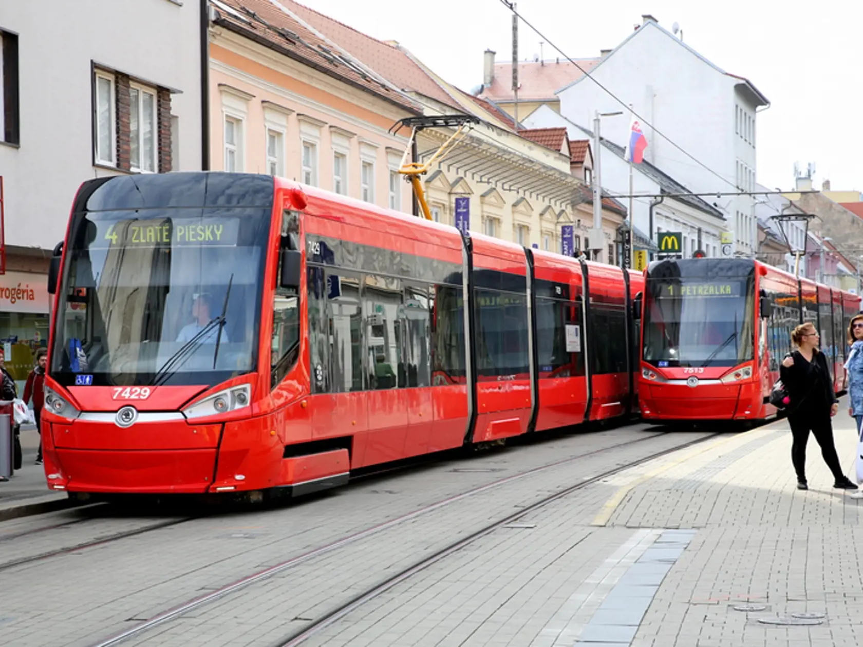 Električky zo Špitálskej sú presmerované na Obchodnú ulicu.