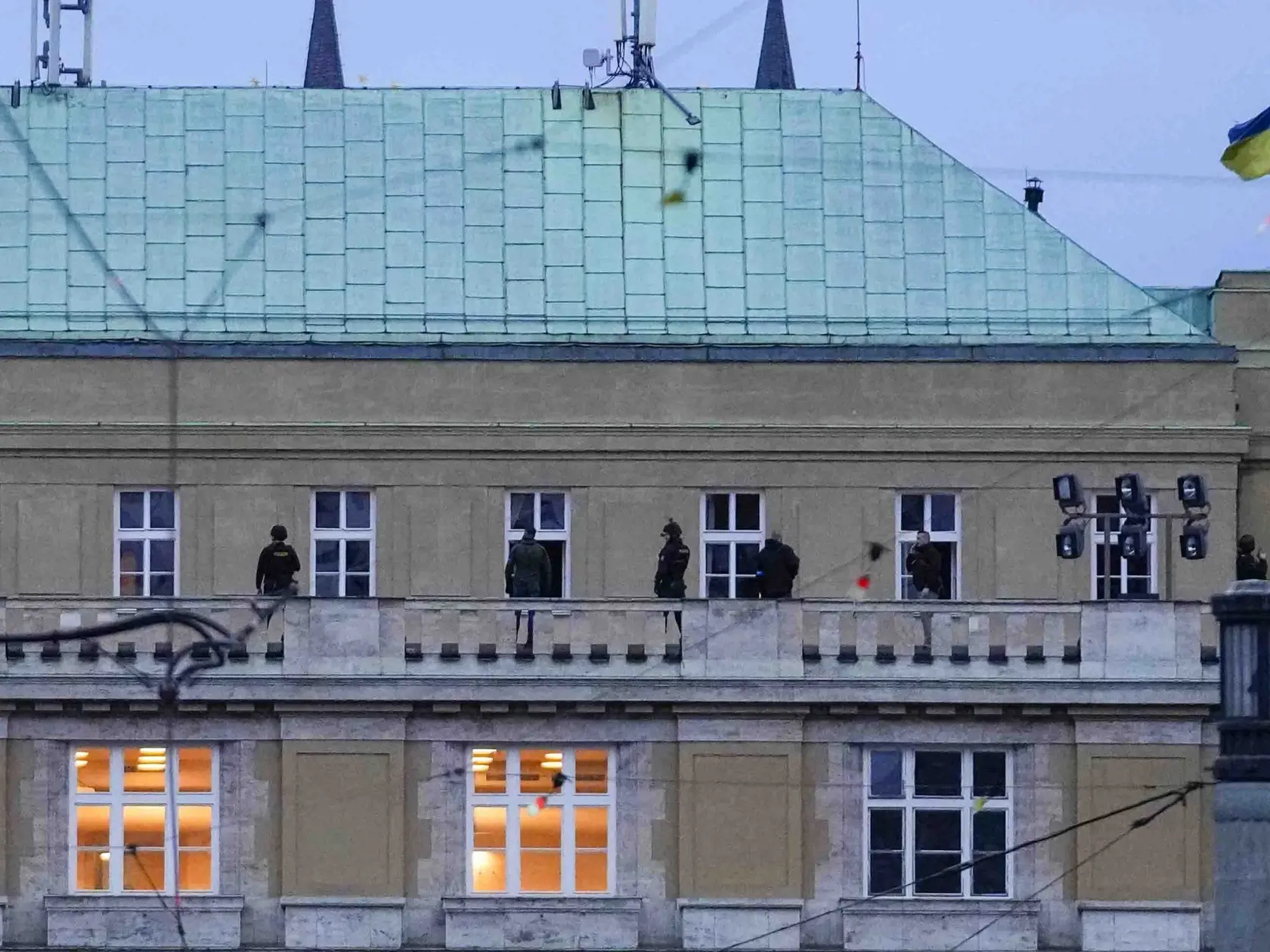 Polícia zneškodnila strelca, ktorý v Prahe zabil niekoľko ľudí