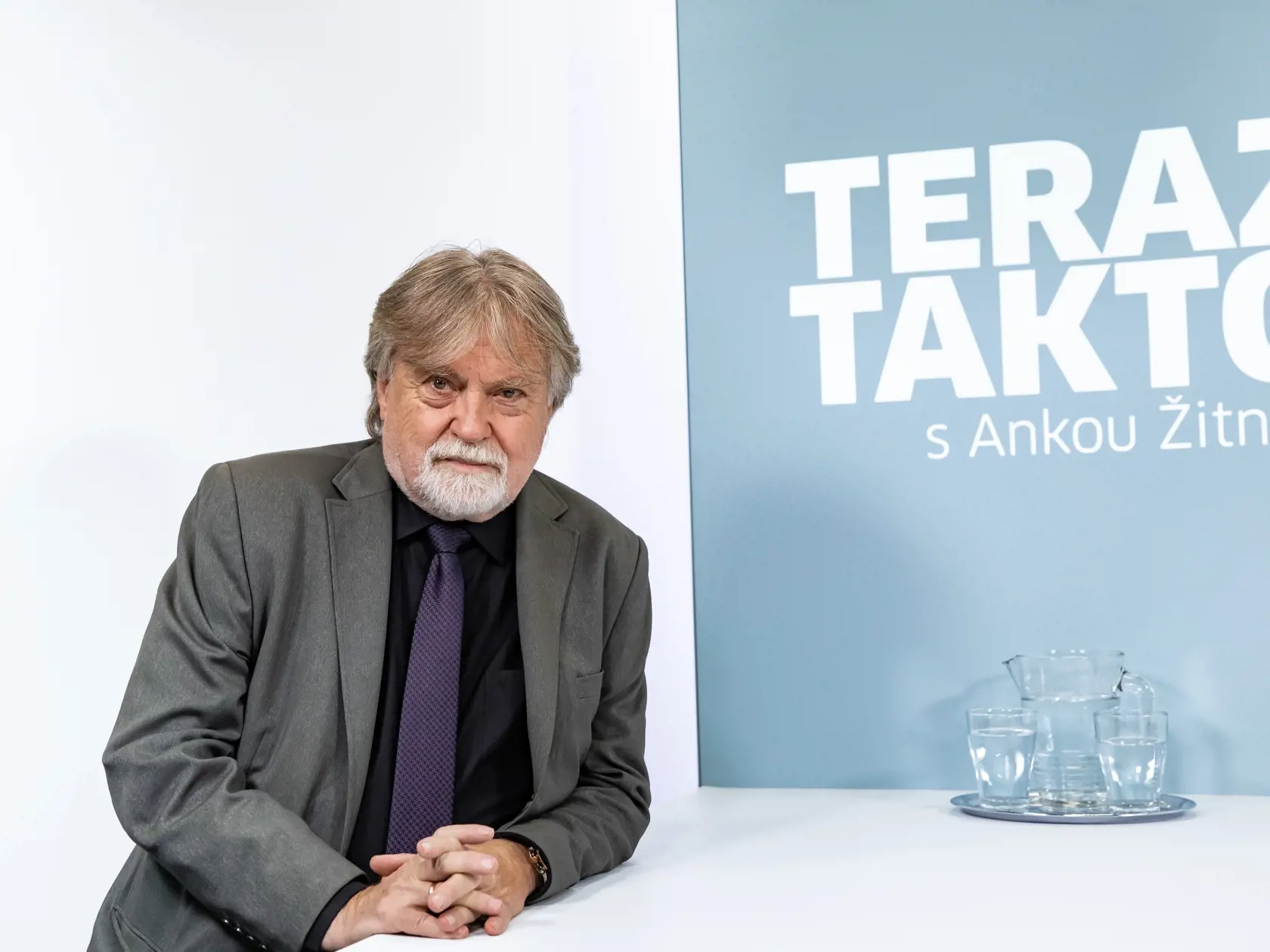Umelec a poslanec Dušan Jarjabek považuje niektoré umelecké diela za zbytočne spolitizované a nevhodne zmodernizované.