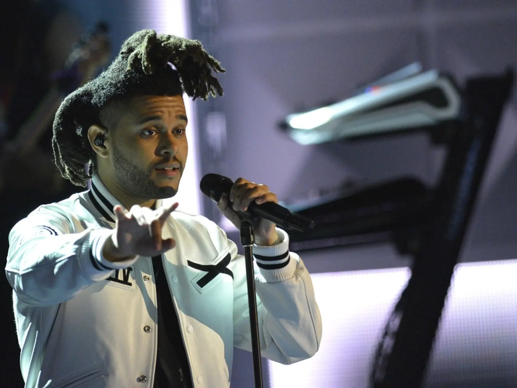 Kanadský rapper The Weeknd, ktorý sa aj na Slovensku teší čoraz väčšej obľube.