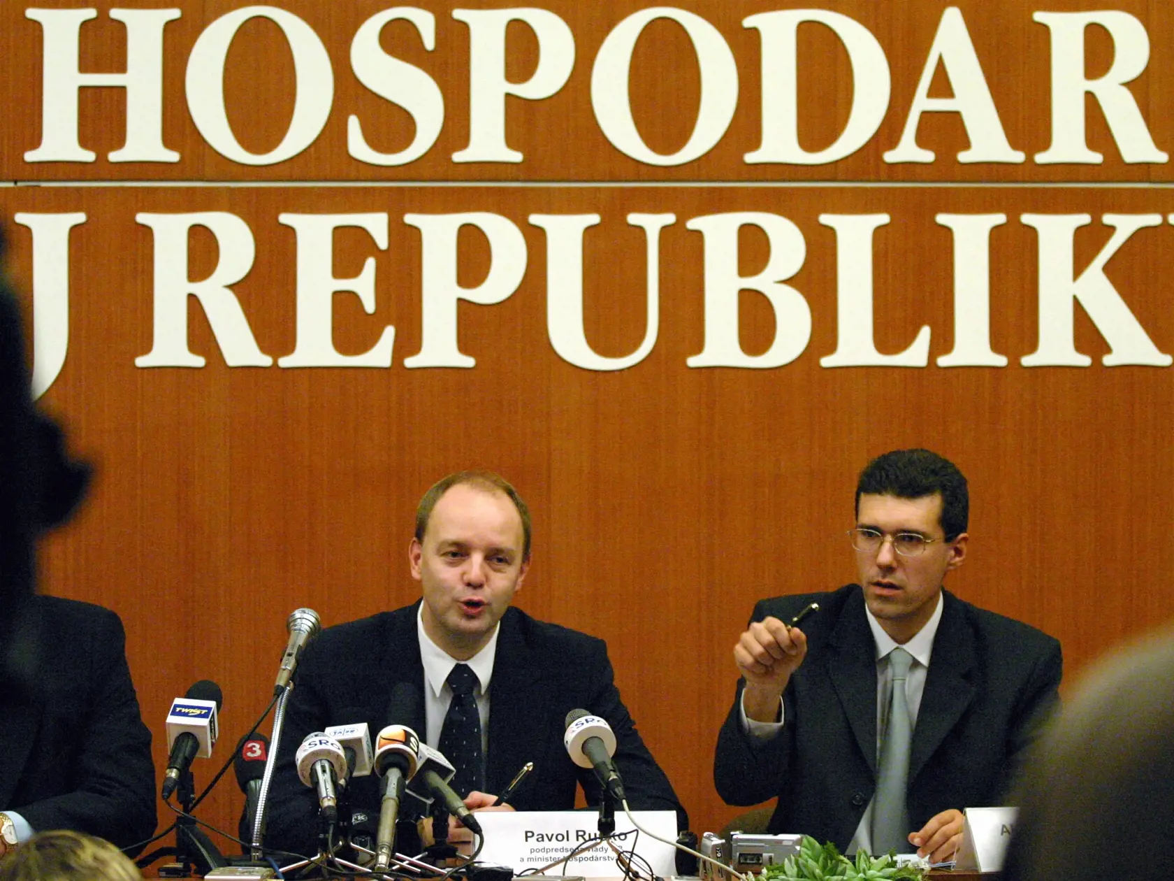 Pavol Rusko v pozícii ministra hospodárstva.