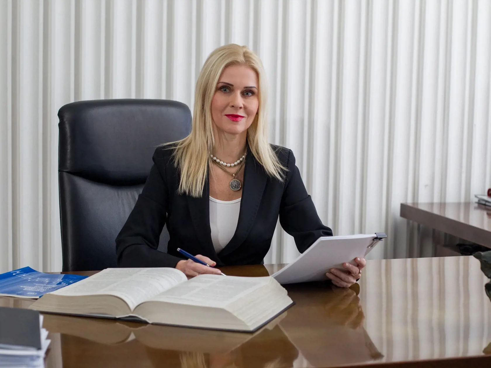 Takto vyzerala Monika Jankovská, keď si užívala funkciu štátnej tajomníčky ministerstva spravodlivosti. Bola prakticky vždy vysmiata.