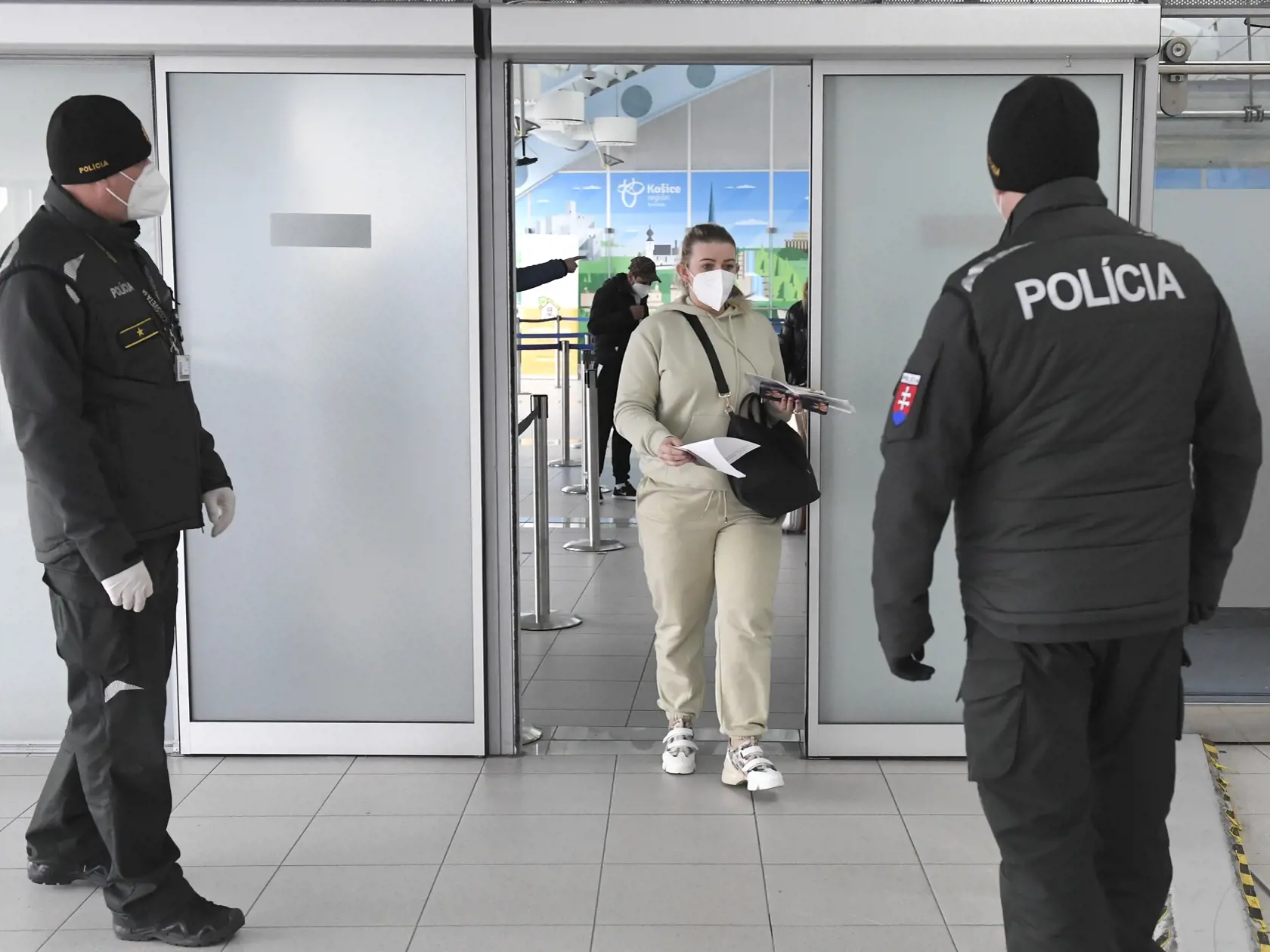 Očkovaní získali výhody pri návrate zo zahraničia zo zelených krajín. Nemusia ísť do 14-dňovej karantény.