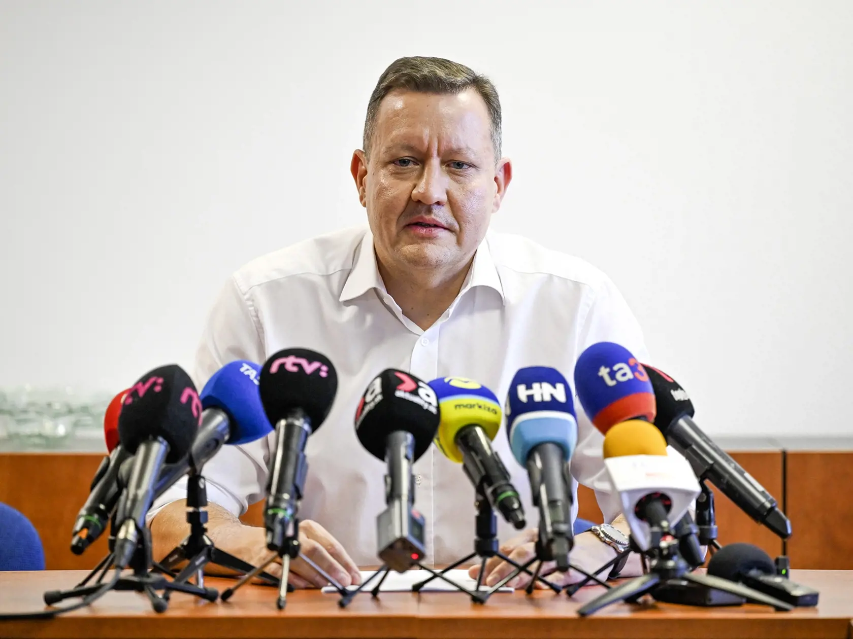 DANIEL LIPŠIC: Na čelo ÚŠP ho nominovala fakulta vedená Burdom. Ten sa dnes prikláňa k názoru, že nezvládol mentálny prechod z politika na prokurátora.