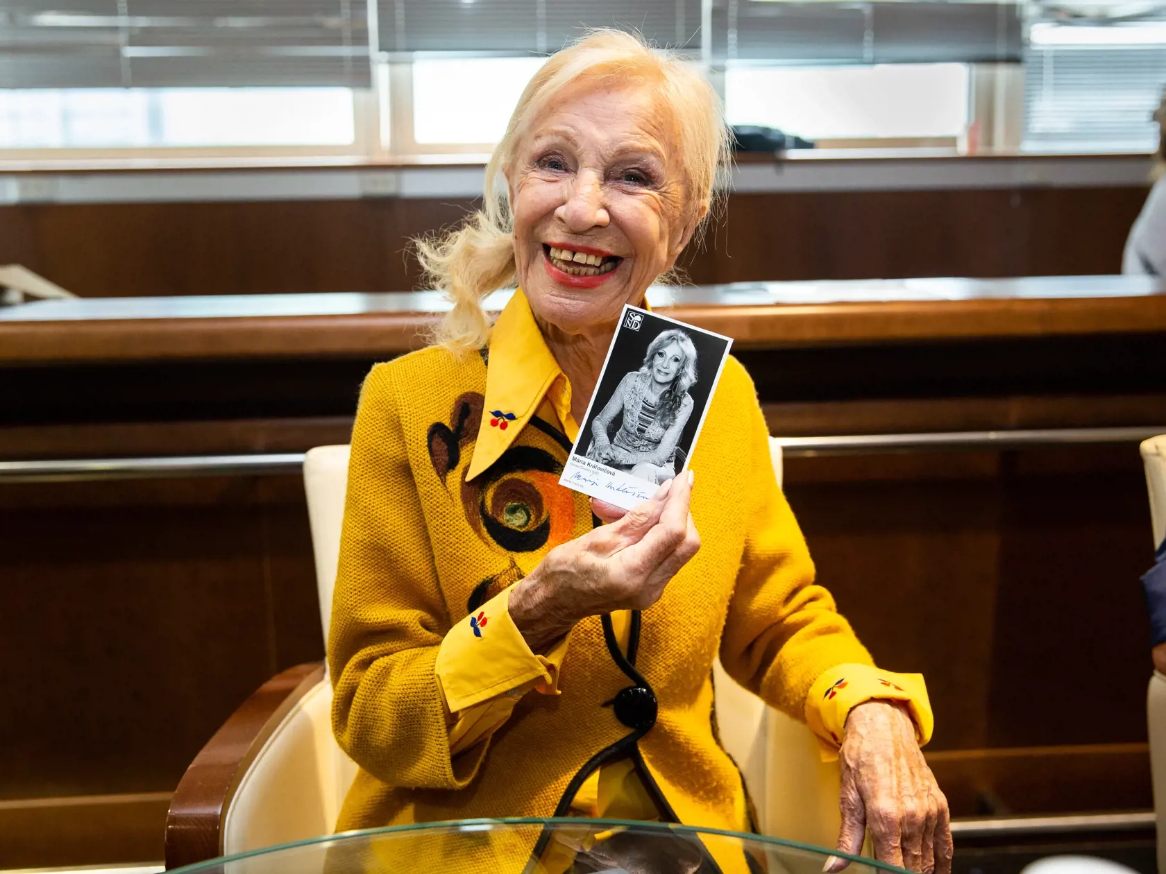 Marína Kráľovičová (92): Pani umelkyňa rozdávala úsmevy na všetky strany. A akú mala náladu, také mala aj oblečenie. Žiarivo žlté.