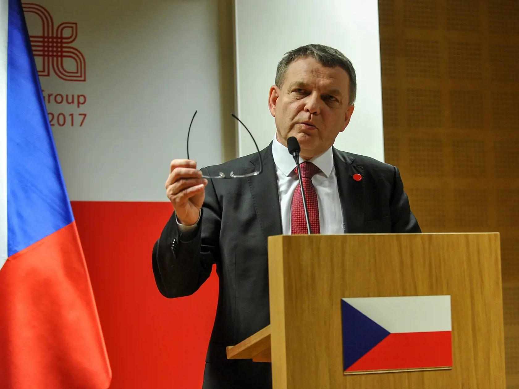 Lubomír Zaorálek je bývalým ministrom zahraničia a kultúry ČR a líder strany SOCDEM.