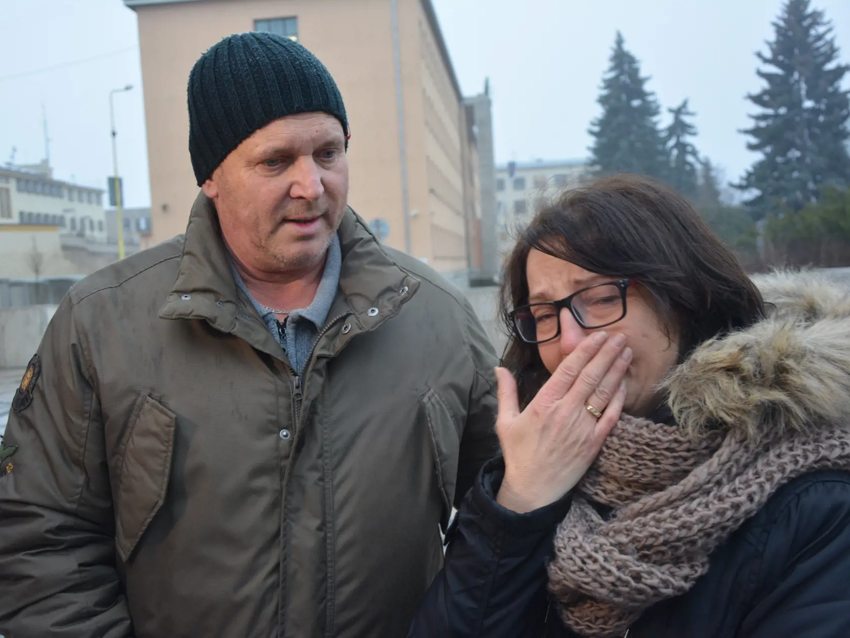 Manželia Ingrid (49) a Peter (55) prišli o dva byty, o milovanú mamku a svokru Emíliu (†70), o psíka a o všetko materiálne, čo si rokmi budovali.