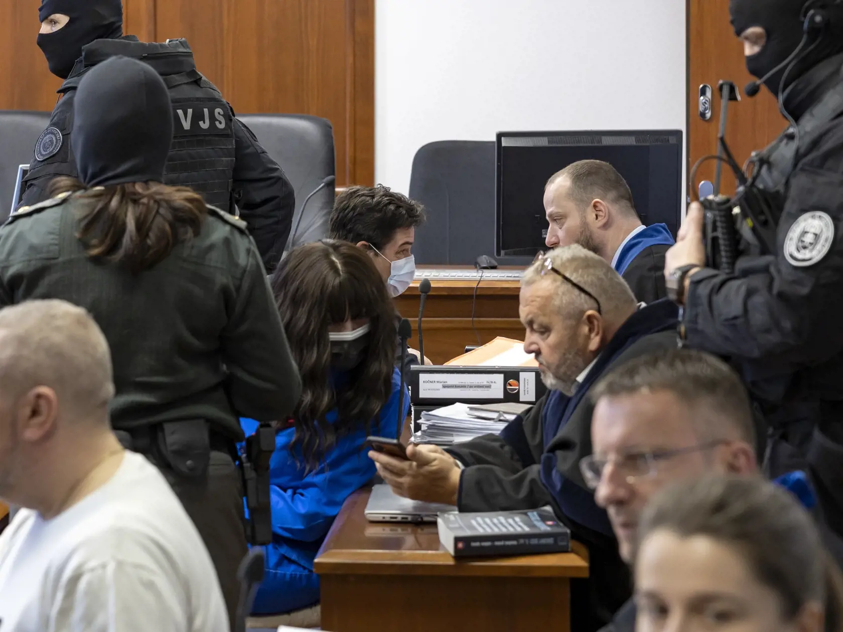 Hlavné pojednávanie na Špecializovanom trestnom súde v Pezinku vo veci vraždy investigatívneho novinára Jána Kuciaka a objednávky prípravy vrážd generálneho prokurátora Maroša Žilinku, špeciálneho prokurátora Daniela Lipšica a prokurátora generálnej prokuratúry Petra Šufliarskeho. Na snímke je Alena Zsuzsová a Marián Kočner.