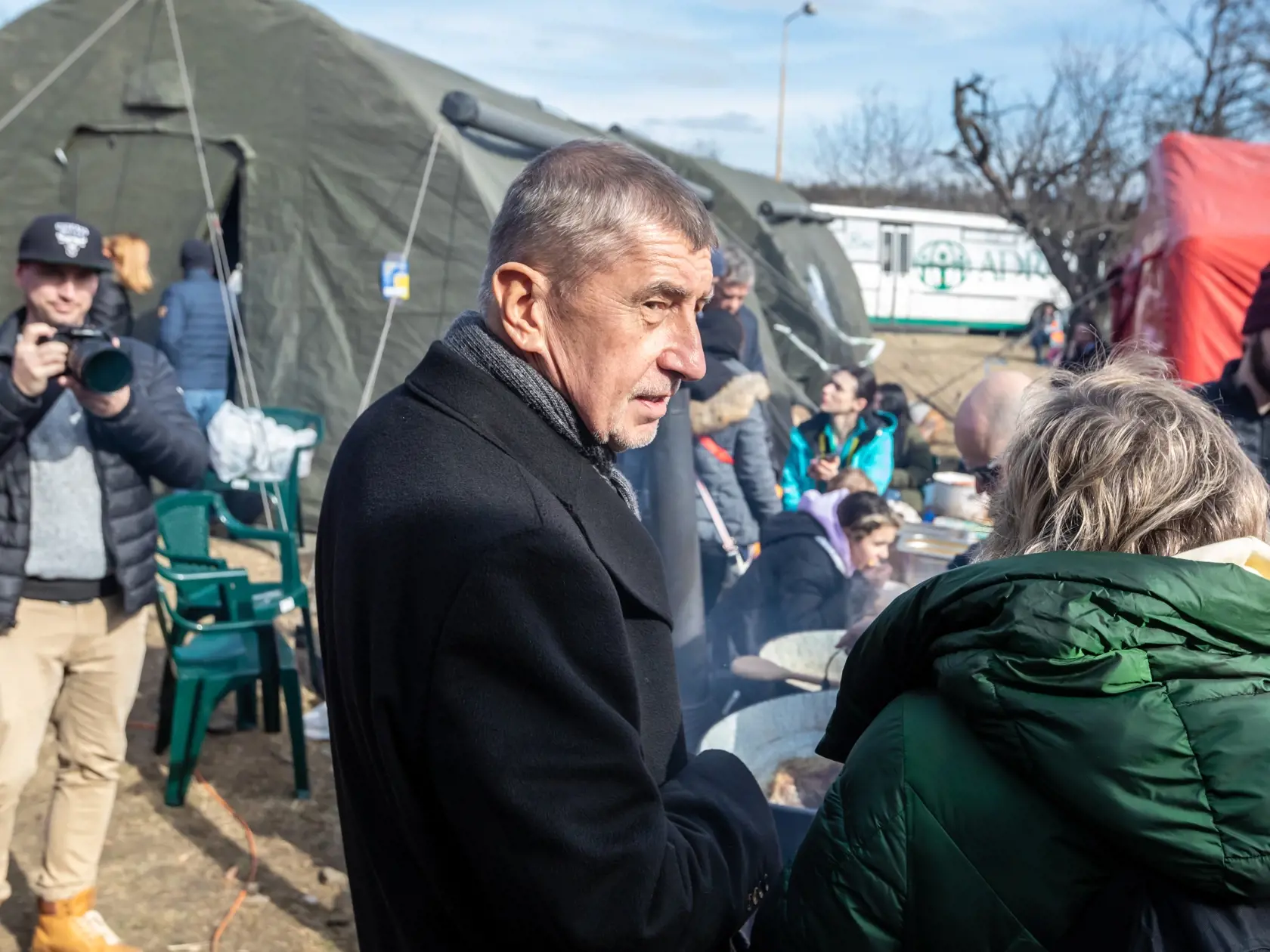 Na hraničnom priechode vo Vyšnom Nemeckom sa nečakane objavil aj expremiér ČR Andrej Babiš.