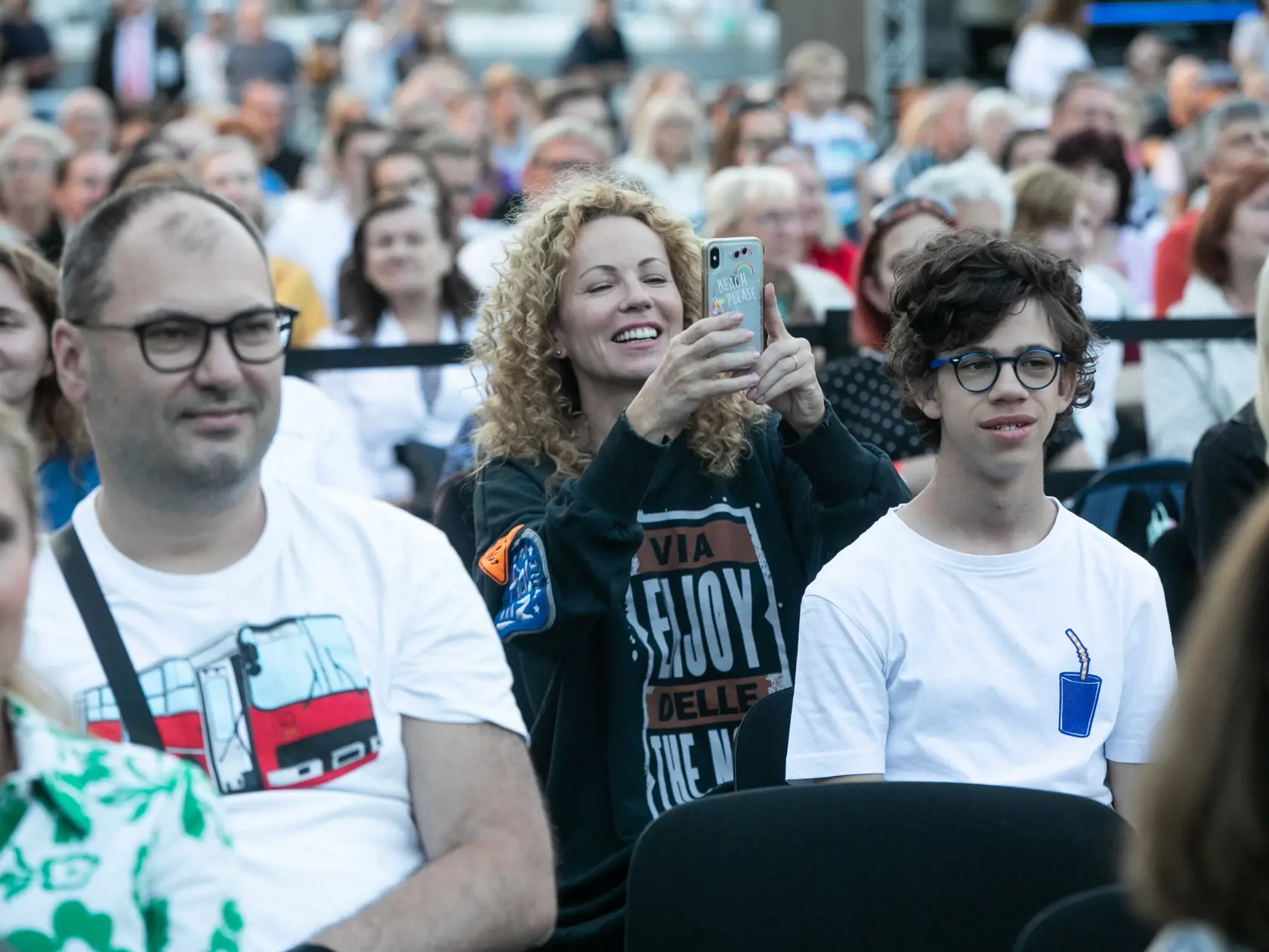 Leto 2022: Galavečer pred SND. Na snímke Diana Mórová so synom Quidom.