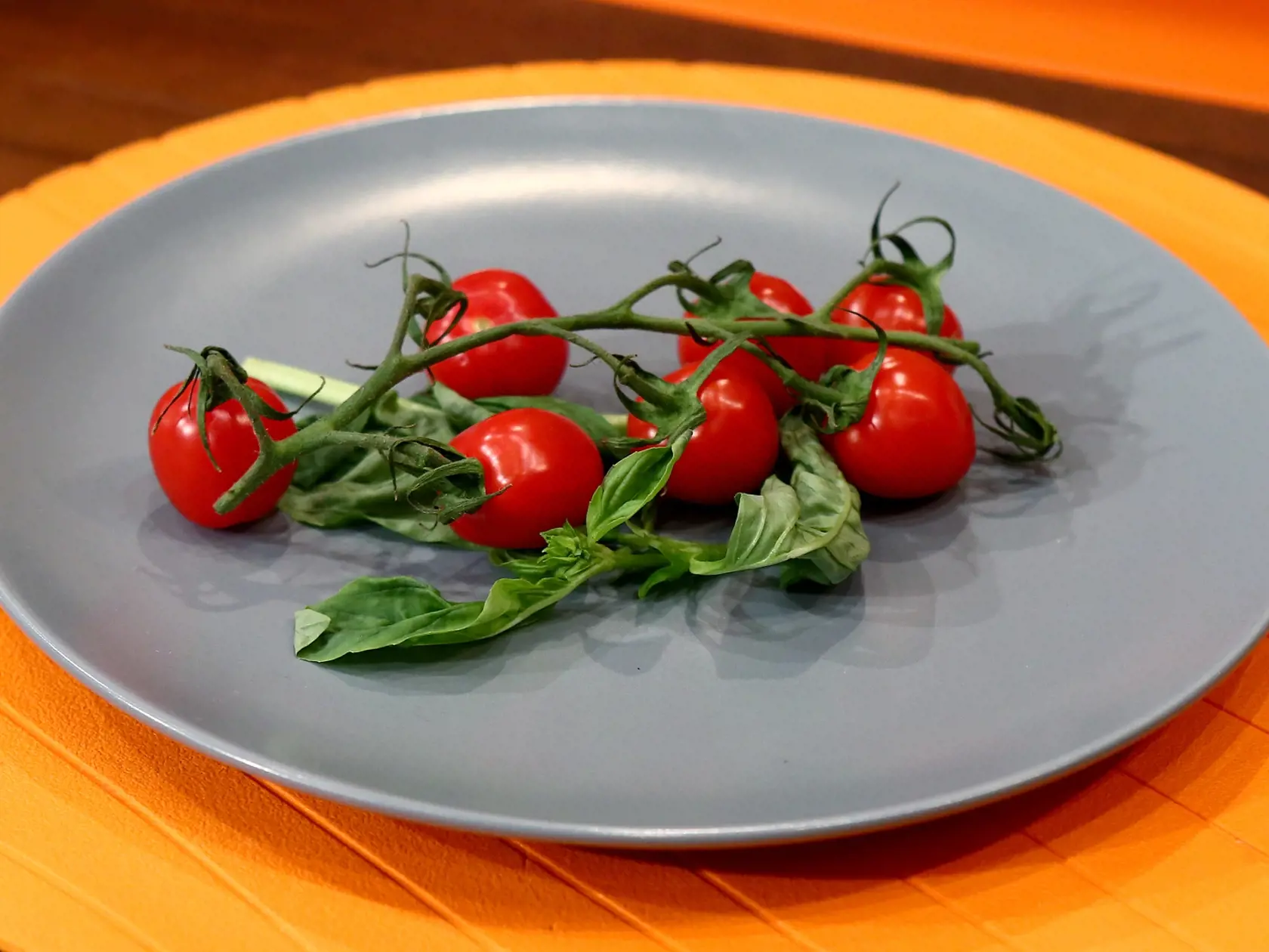 Paradajky sú veľmi obľúbenou súčasťou stravy mediteránneho typu.