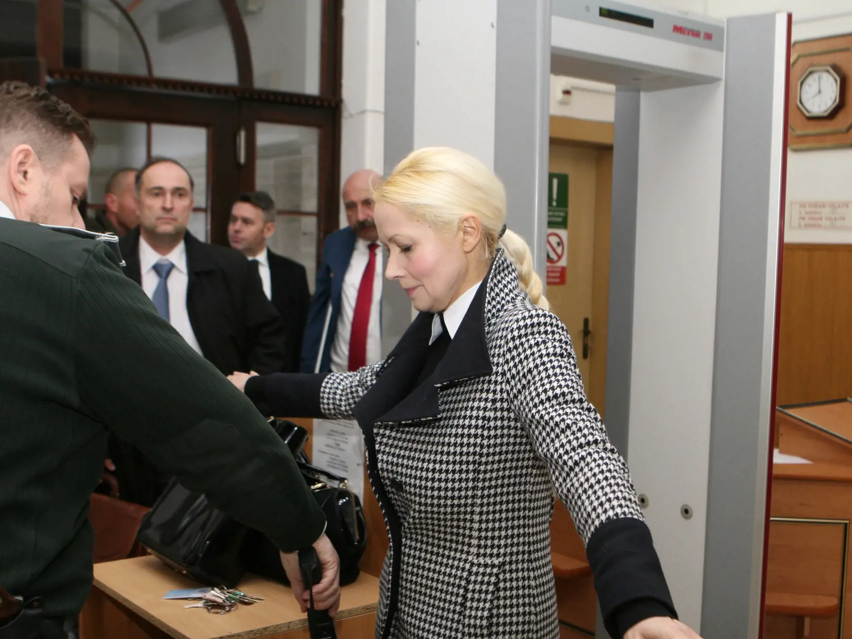 Alobalovú kauzu s peniazmi odštartovalo svedectvo Jánošovej bývalej manželky Ivety.