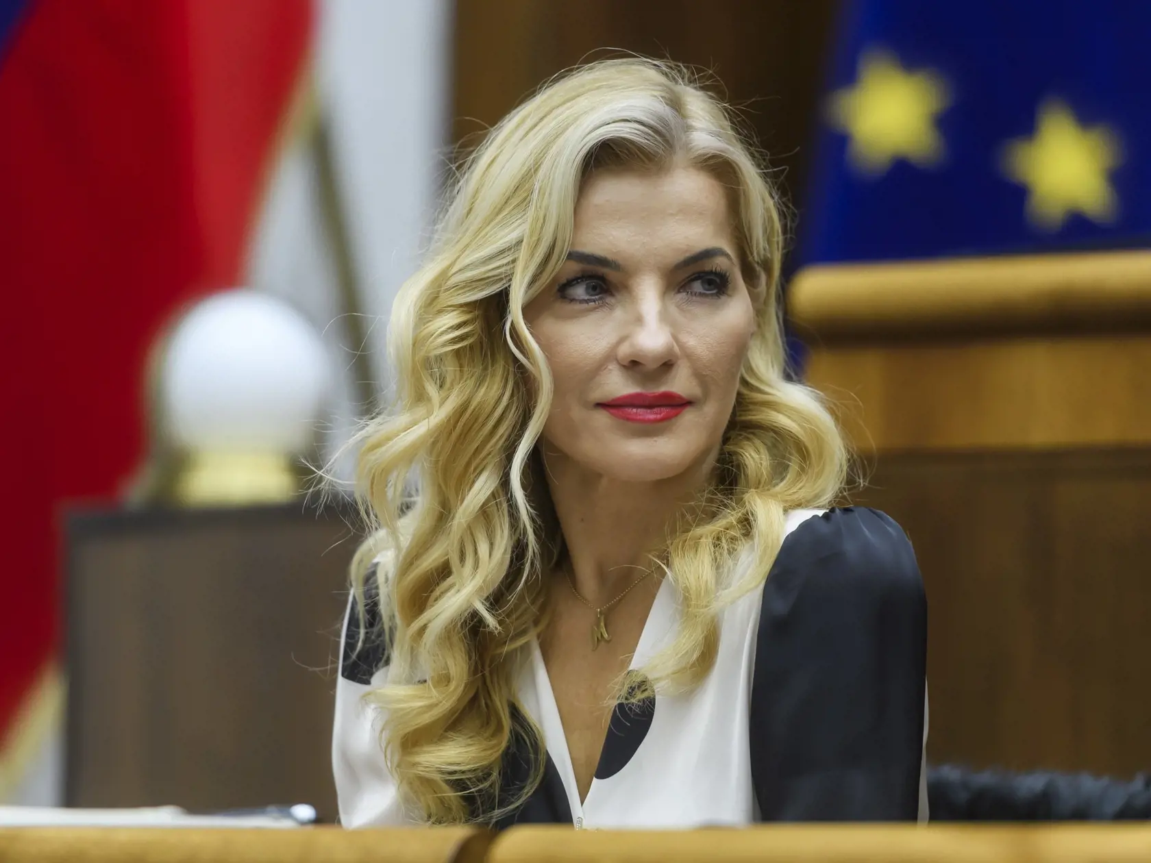 Na snímke ministerka kultúry SR Martina Šimkovičová (nominantka SNS) počas 3. chôdze NRSR k Programovému vyhláseniu vlády (PVV) SR v Bratislave 14. novembra 2023.